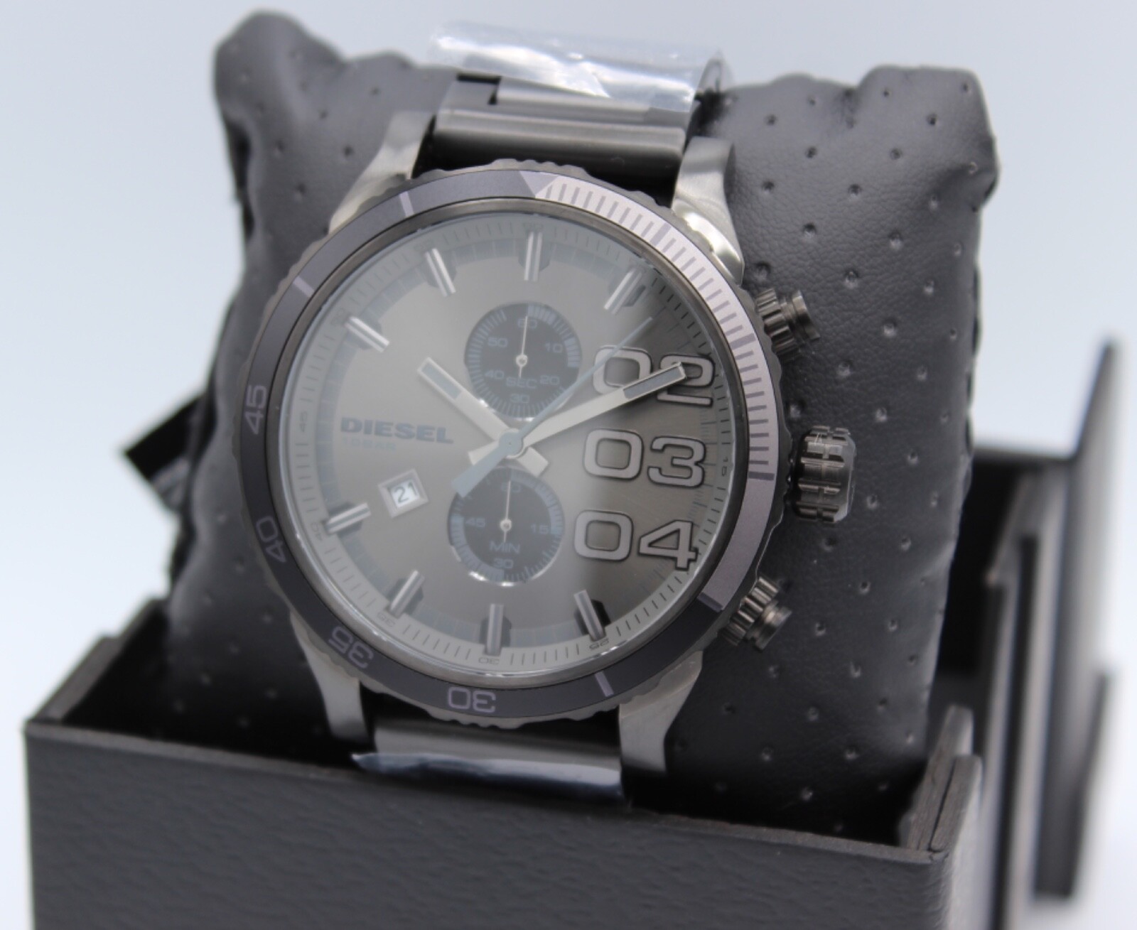 NEW AUTHENTIC DIESEL DOUBLE DOWN 48 GUNMETAL GREY SMOKE MEN’S DZ4314 WATCH