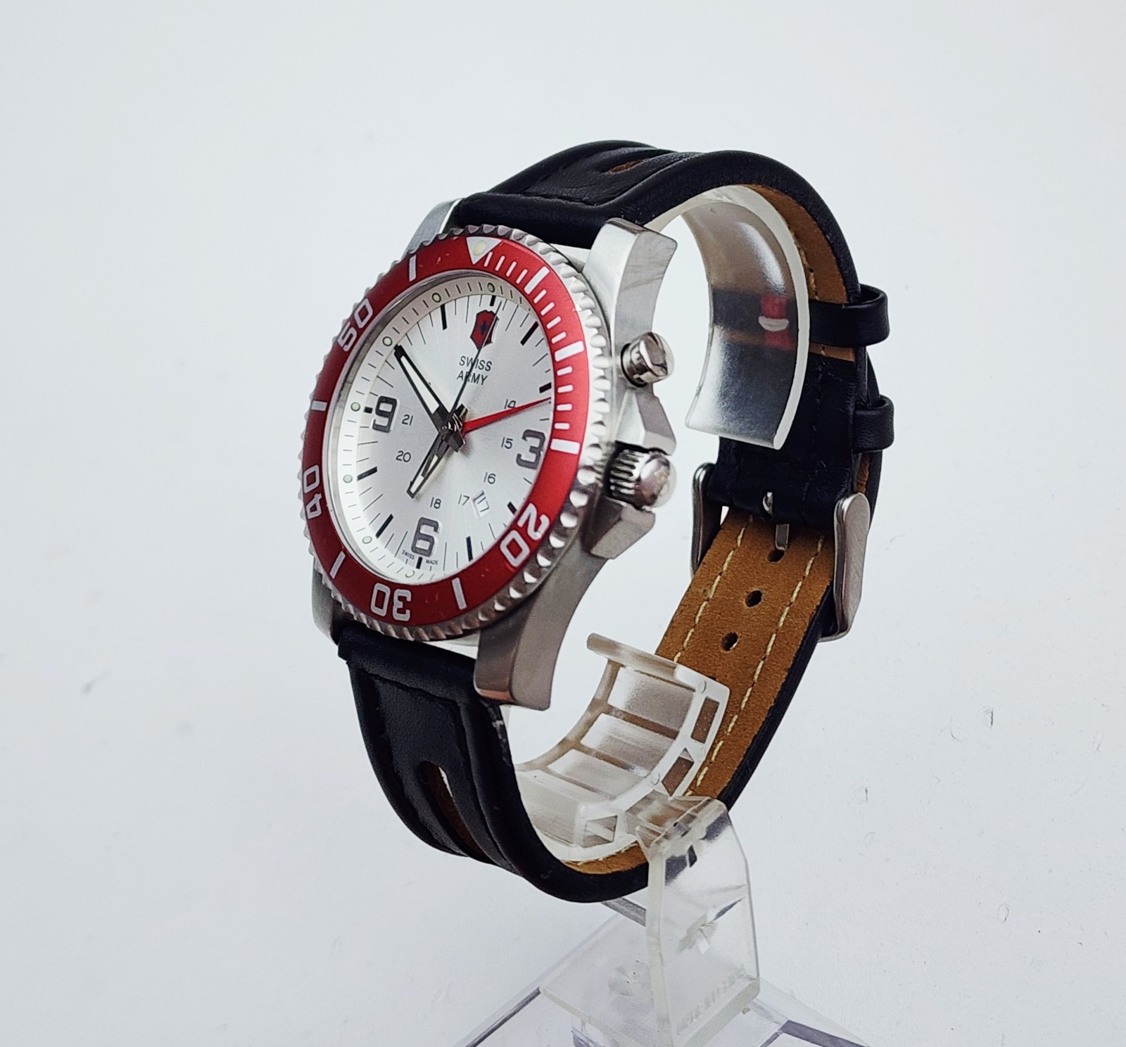 Men’s SWISS ALARM Watch VICTORINOX SWISS ARMY “Maverick II” 24141
