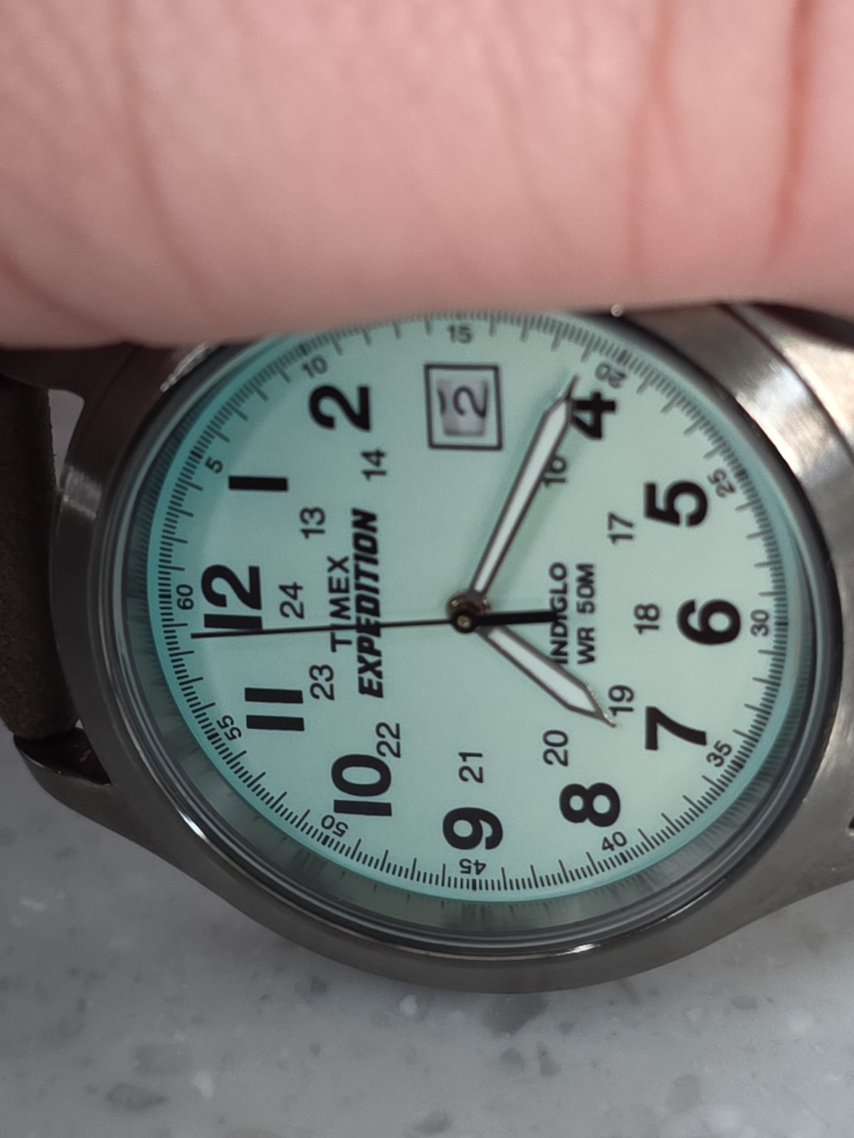 Timex Men Expedition Field Watch, Brown Leather Strap, Indiglo, 50M T49870 (85C)