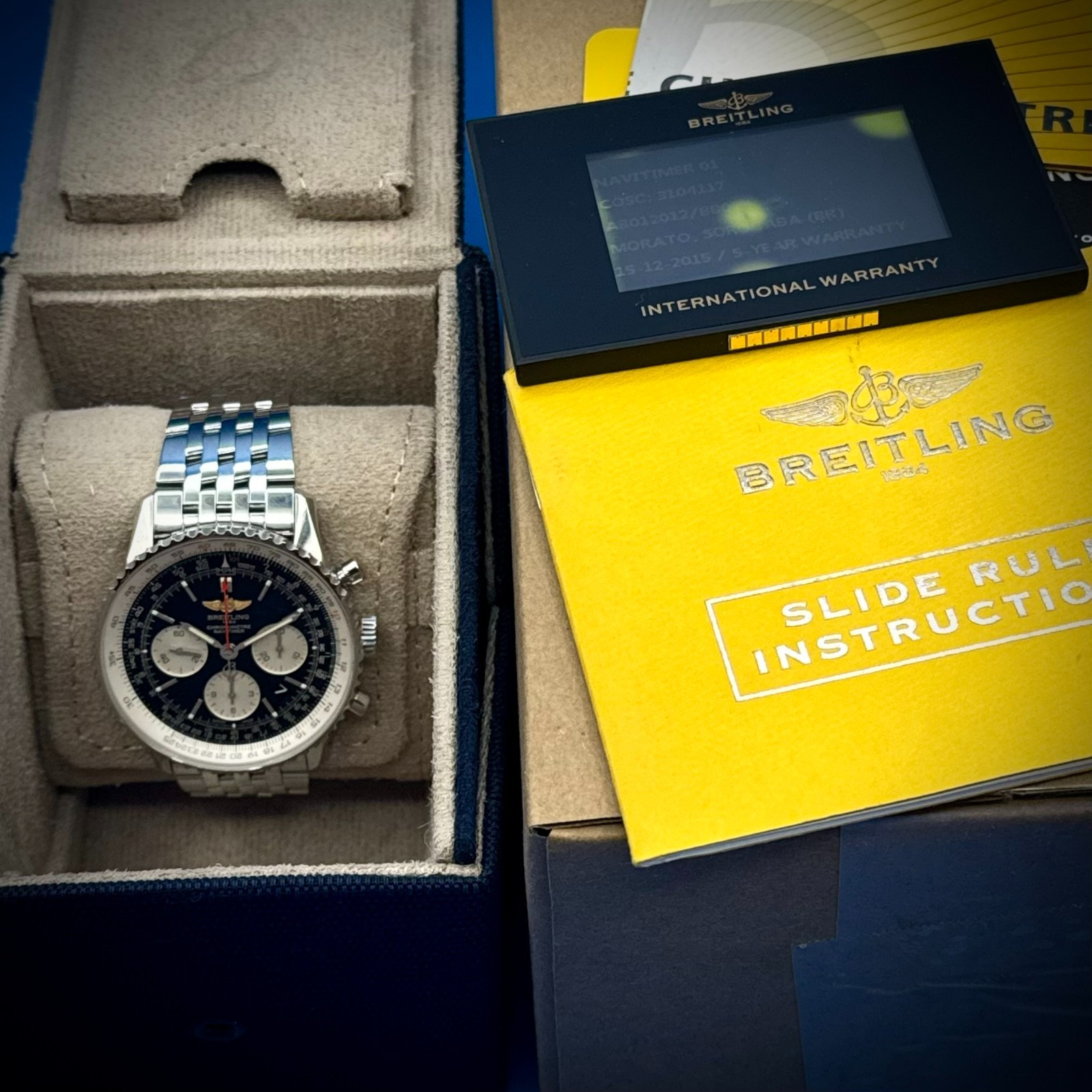 Breitling Navitimer 01 AB012012 – Black Dial – 43mm