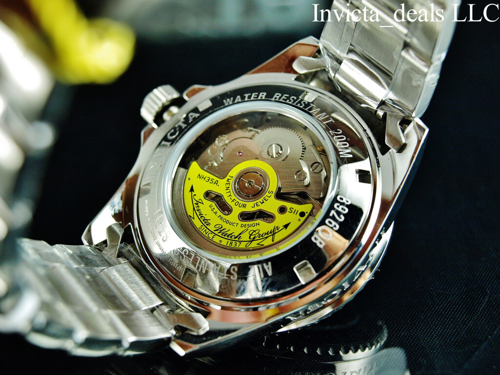 Invicta Men’s 40mm Pro Diver AUTOMATIC NH35A BLACK DIAL Silver Watch