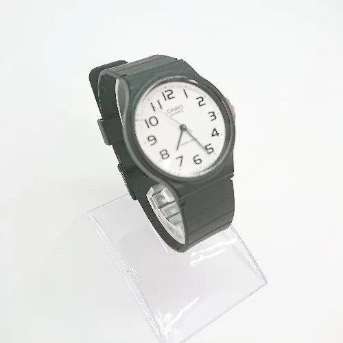 ◇ CASIO MQ-24 Lightweight 3-Hand Quartz Watch (Operation Unconfirmed) – Black,