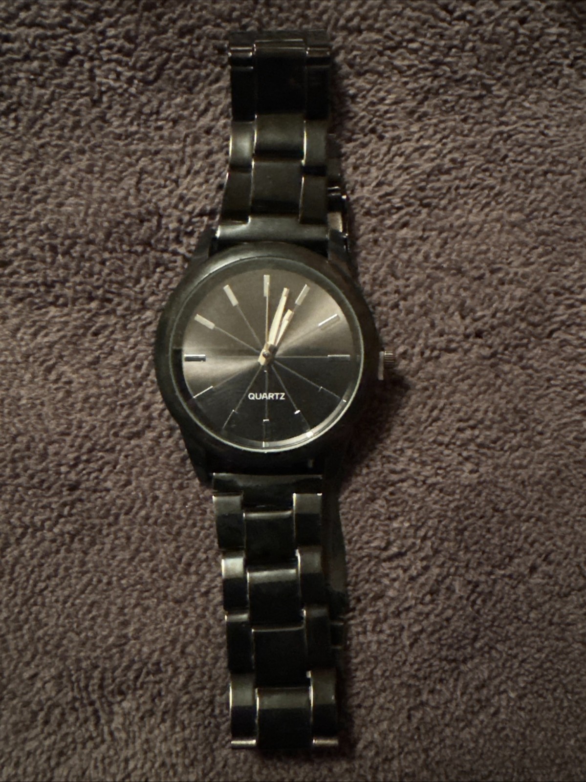 Men’s & Women’s Fashion Quartz Wrist Watch – Multiple Styles, Colors & Bands