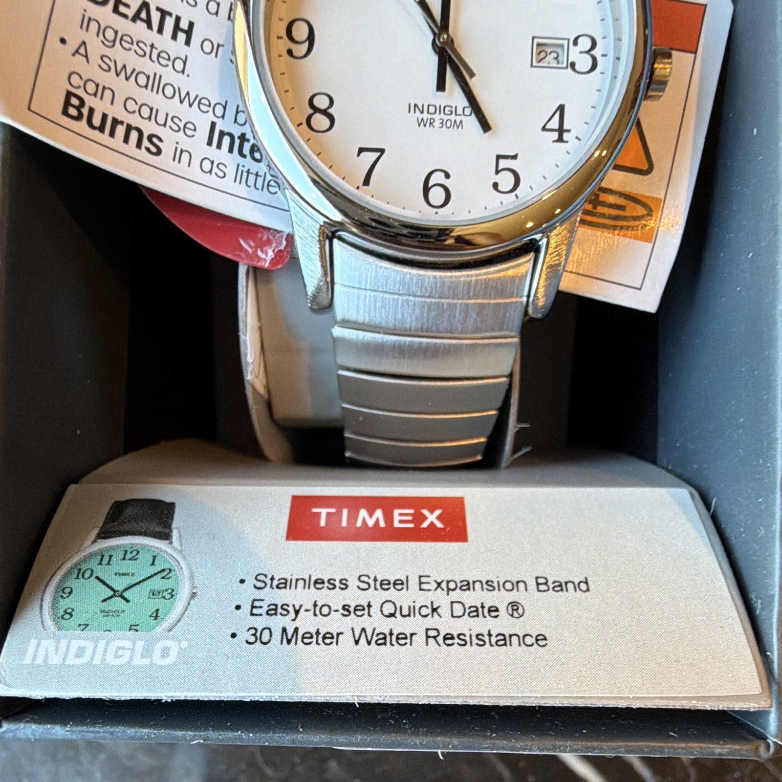 Timex Easy Reader Indiglo Quartz Date 30m White Dial SS Expansion Band w/ Box