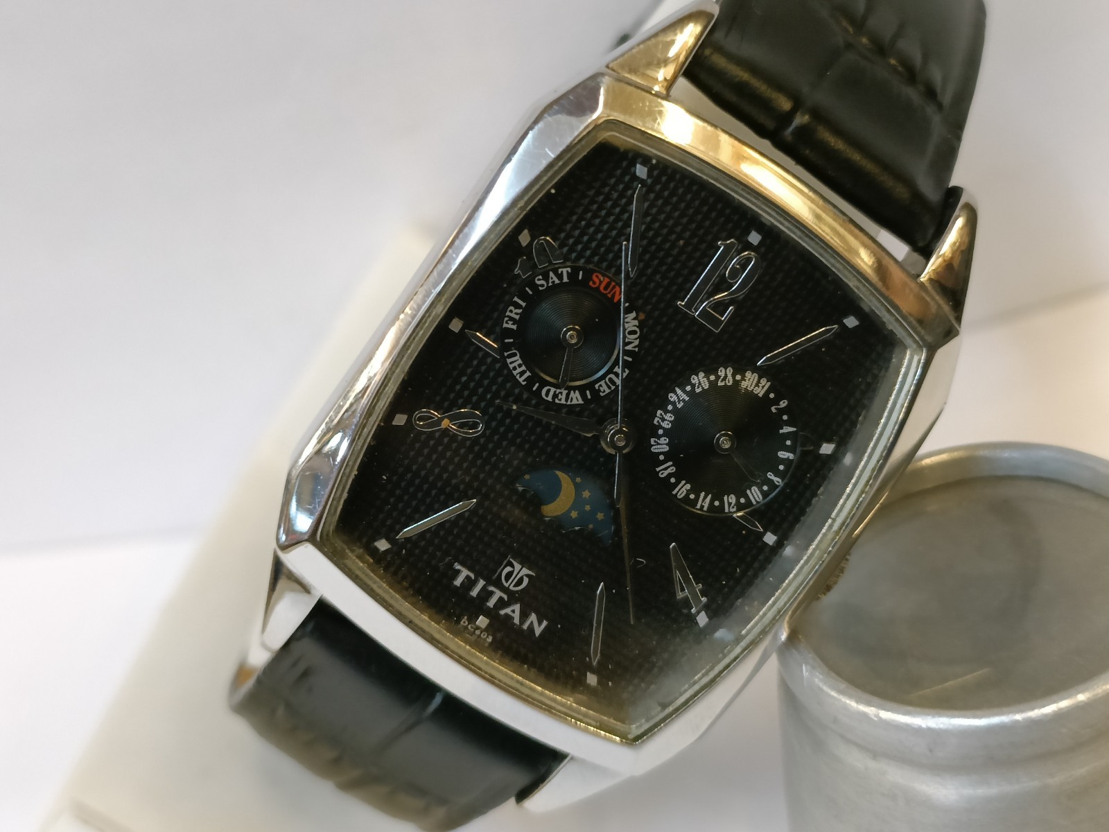 TITAN MULTIFUNCTION MOON-PHASE QUARTZ BLACK DIAL 1617SAB INDIA MEN’S WORKING