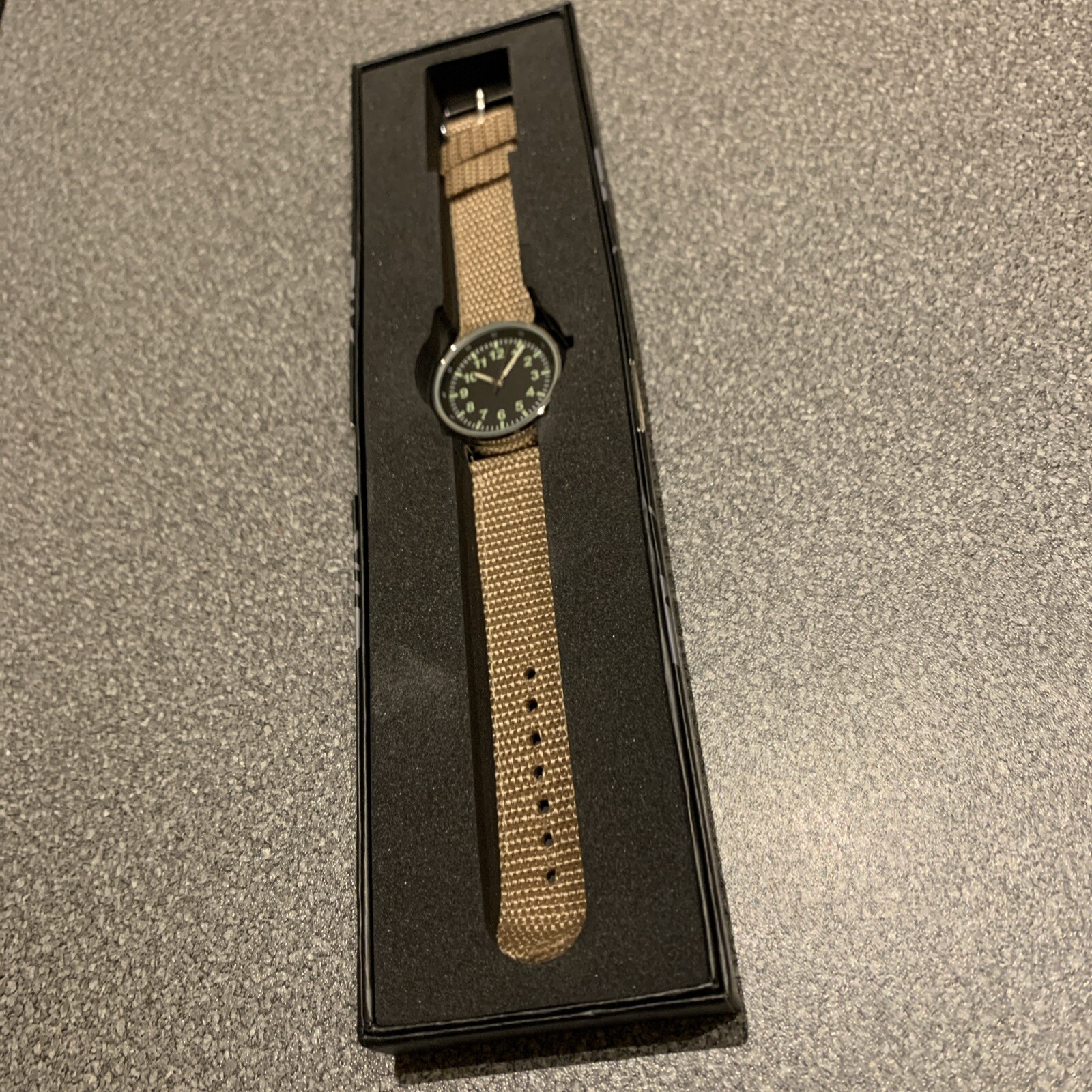 Eaglemoss Collections 1980s United Kingdom Airman Mens Watch Brand New Boxed