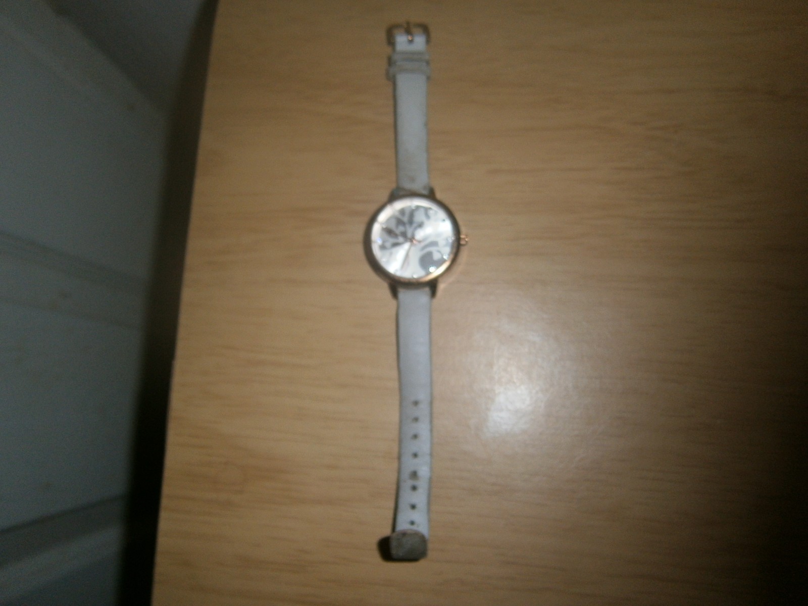 Vintage grey leather Sekonda ladies quartz watch. DAMAGE. 22cm. (E24WB)