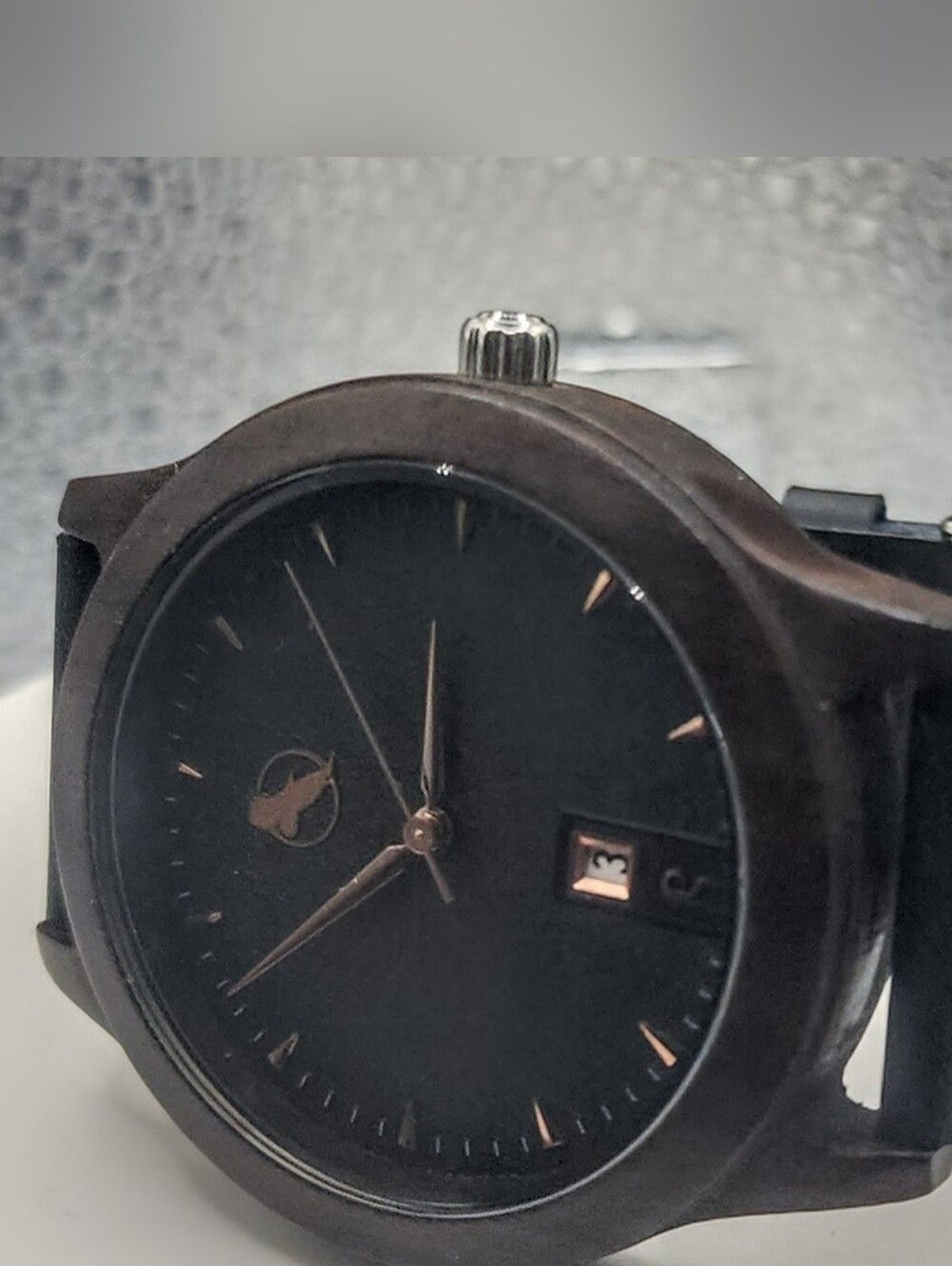 Men’s Black Wooden Wristwatch with Rose Gold Accents