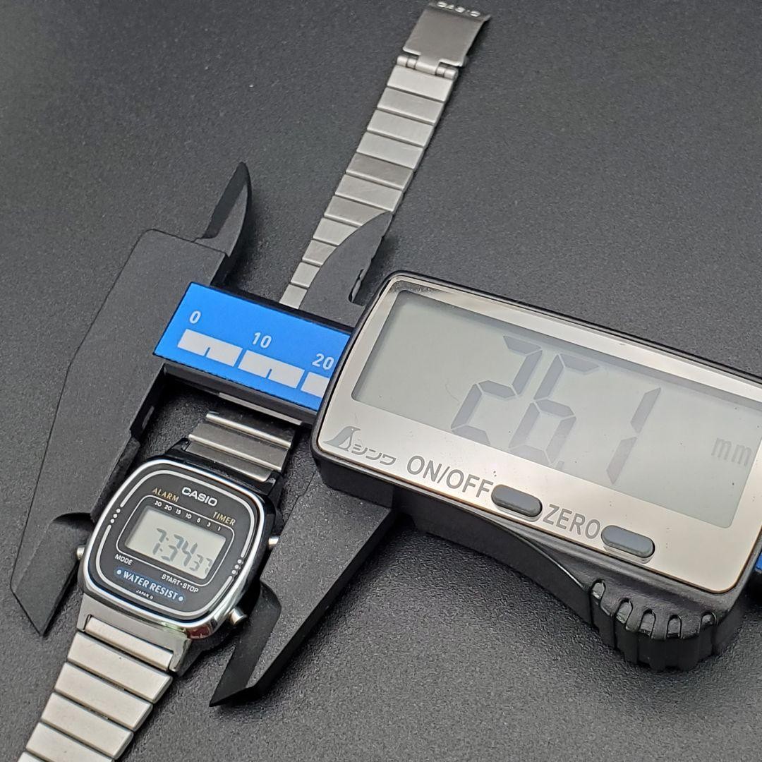 Casio LA670W Digital Quartz Watch Silver Pre-Owned