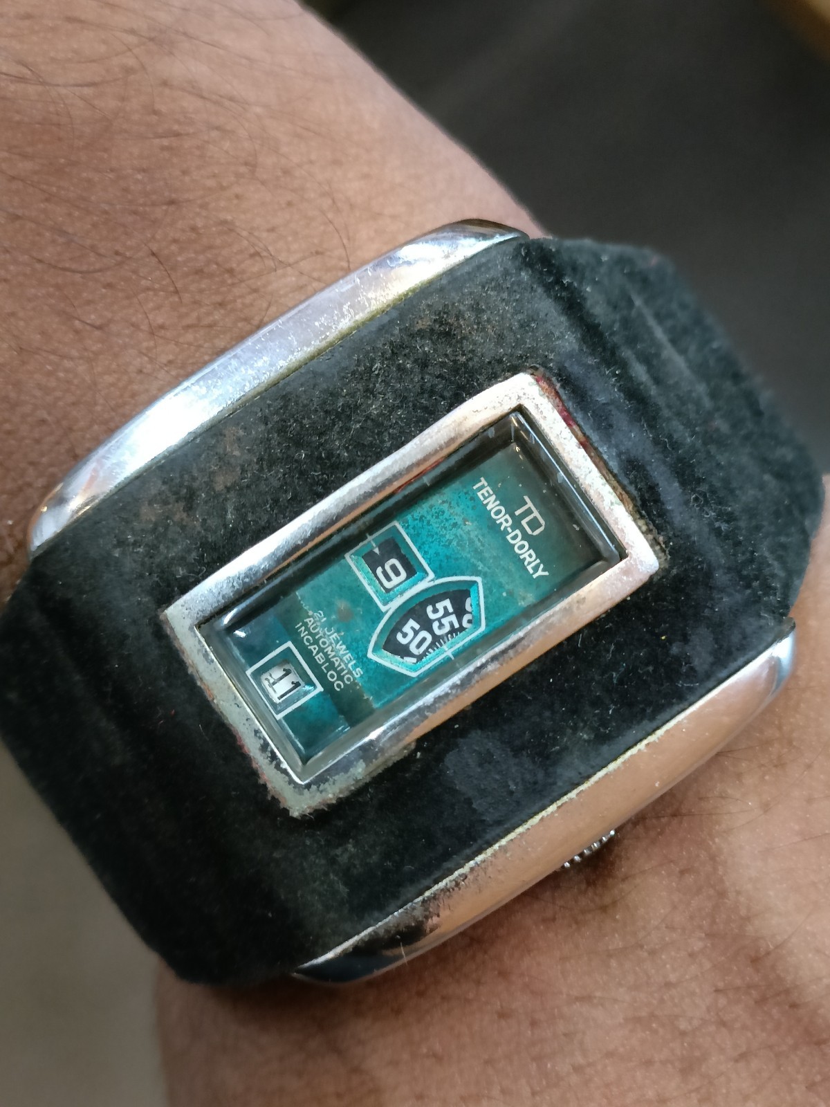 TENOR-DORLY DIGITAL JUMP HOURS AUTOMATIC PATINA GREEN DIAL SWISS MEN’S WORKING