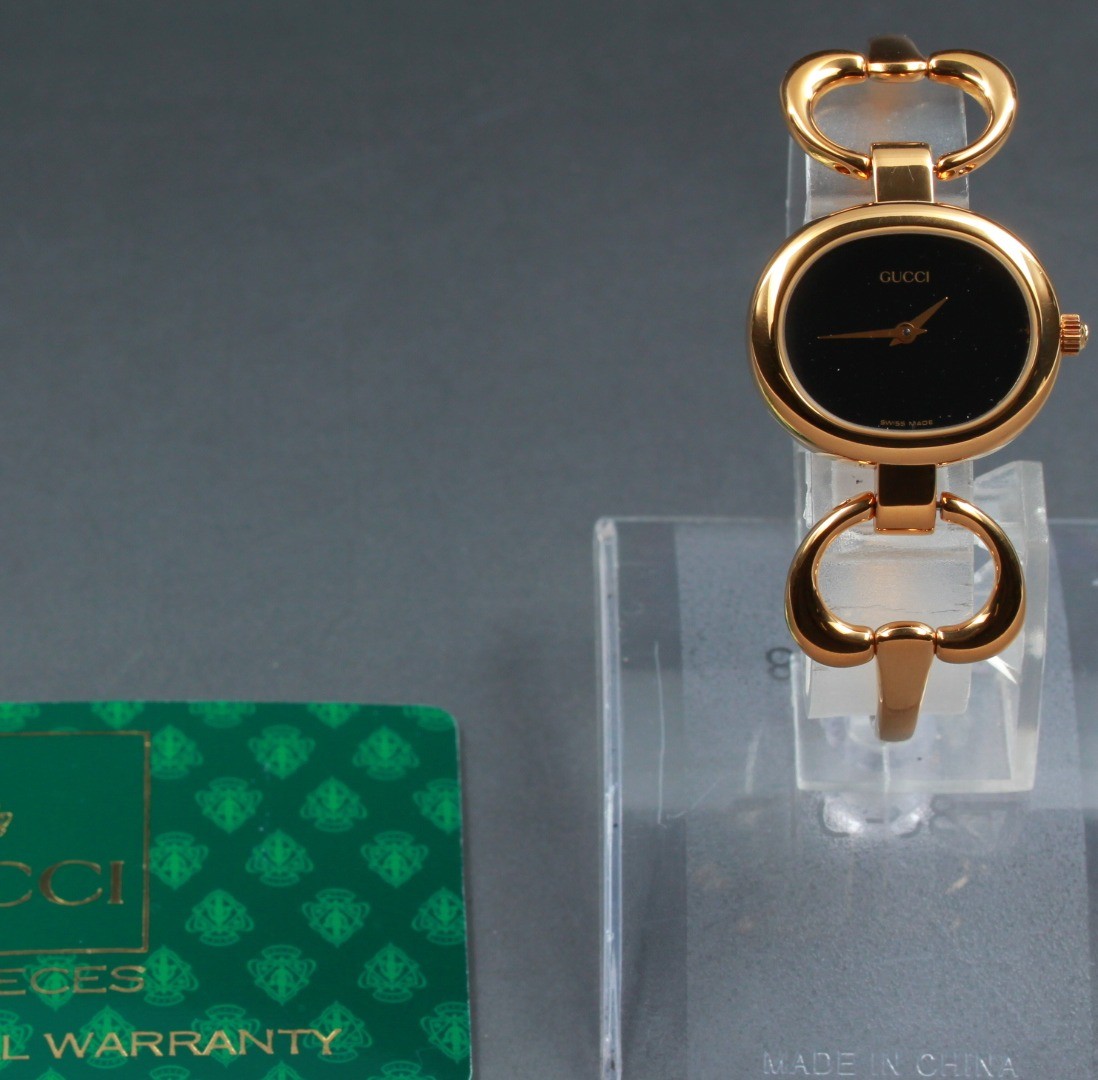 [N MINT /Paper] Vintage Gucci 1600 26mm Black Dial Gold Bracelet Qz Womens Watch