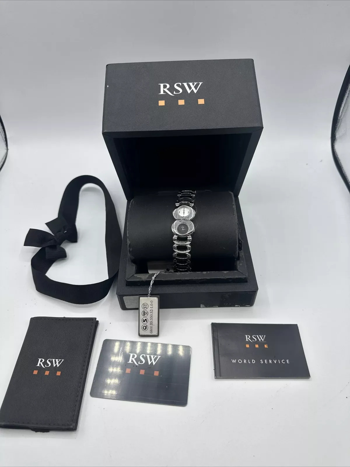 RSW Women’s 6800.BS.SS0.12-5.0-0 Simply Eight Black & Silver Dials Reversible