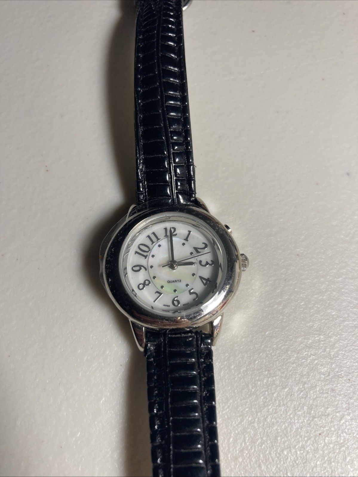 Avon 2006 Ladies El Strap Watch Black F3068651 New Without Box