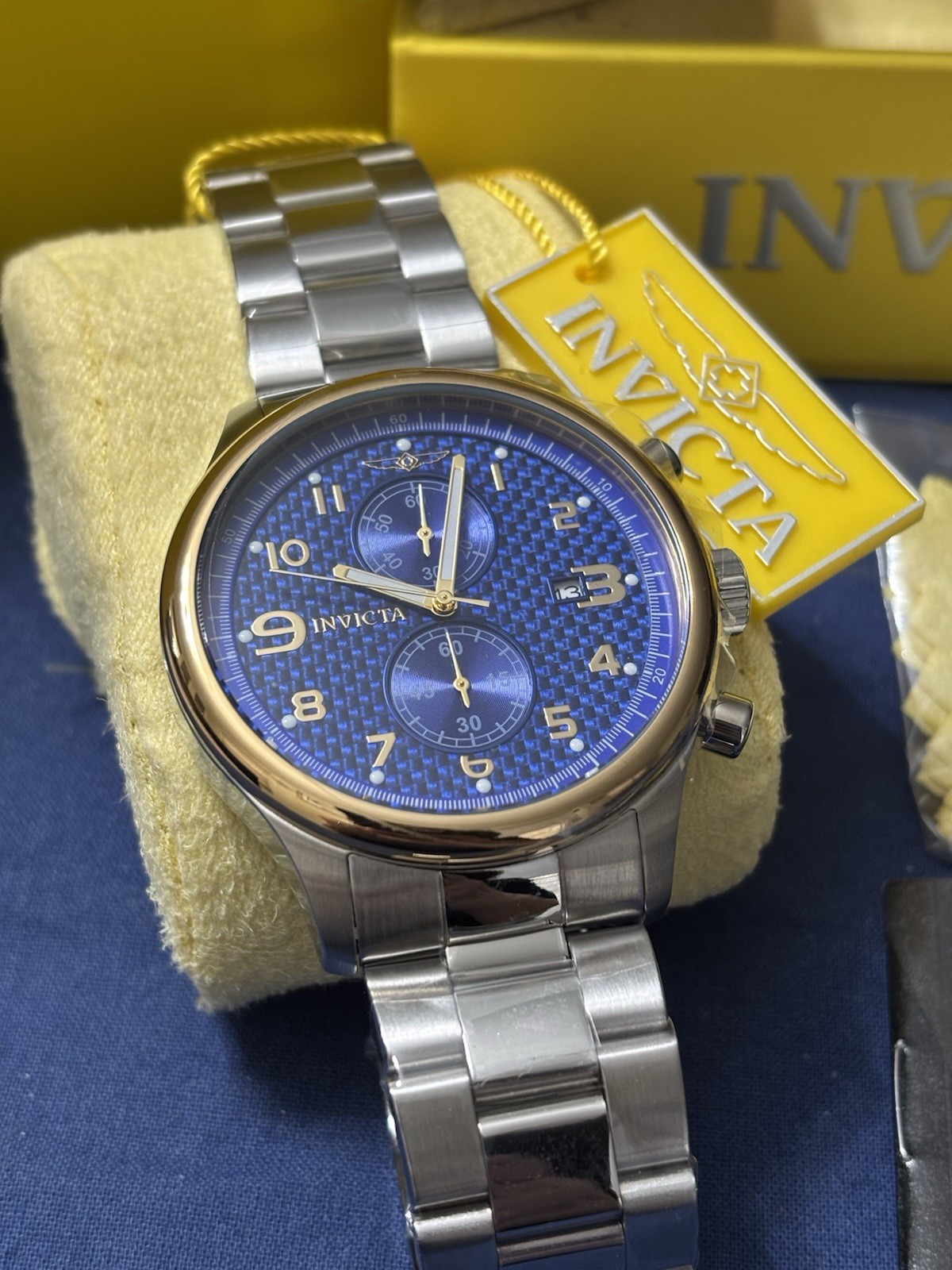 INVICTA 34022 Pro Diver Mens Watch NEW Blue Dial Quartz Stainless Steel Bracelet