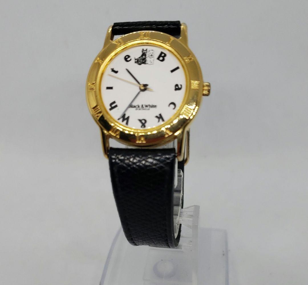 Citizen Black & White Analog Quartz Watch 011