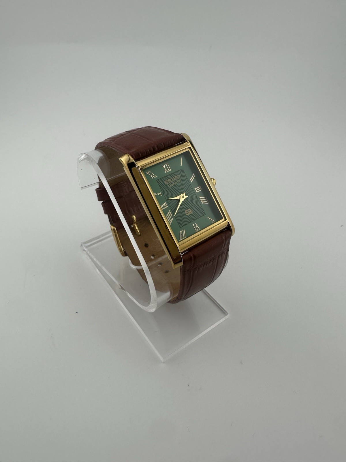 GREEN Vintage Seiko Slim Quartz men’s Wrist Watch
