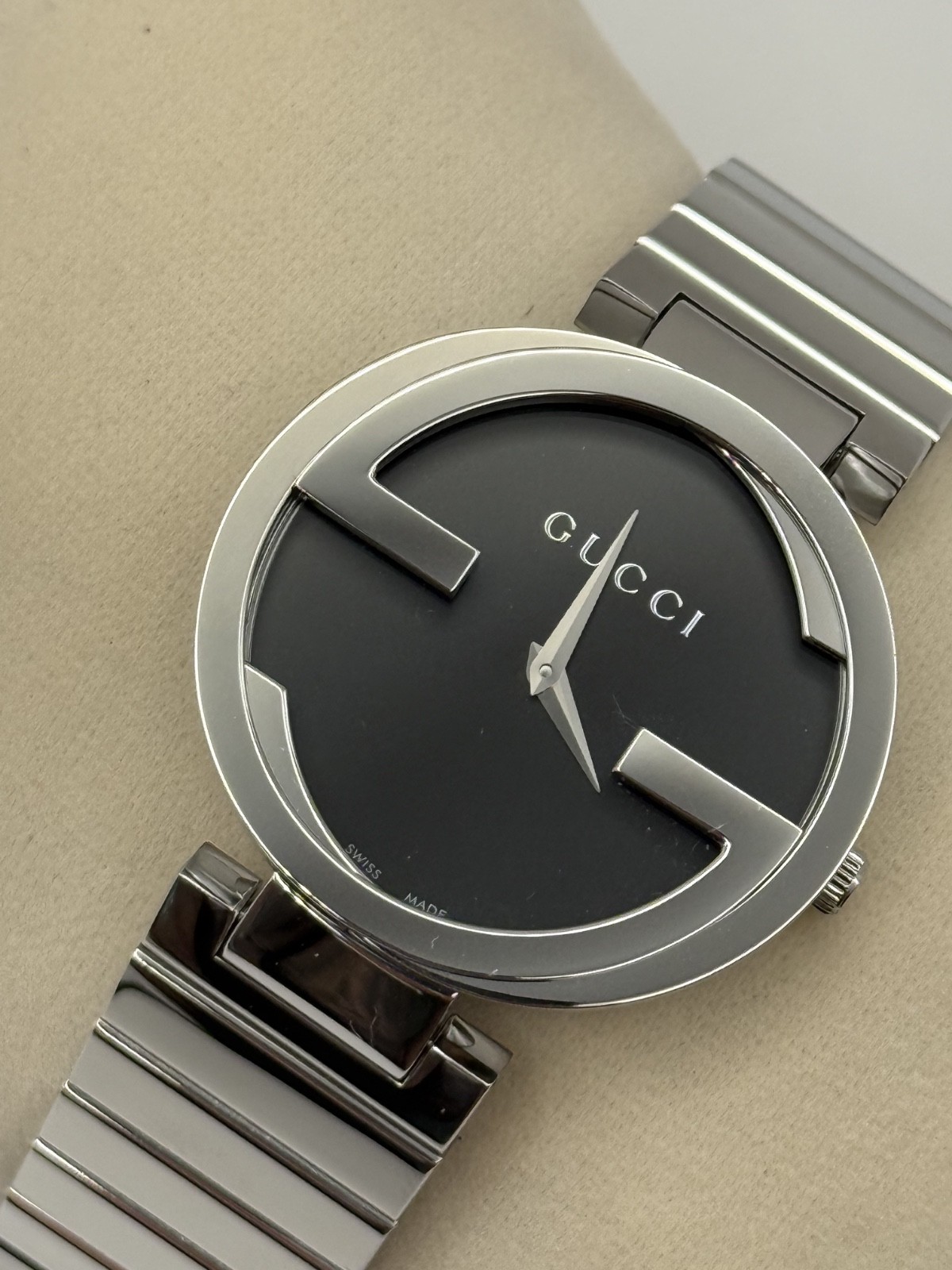 Gucci Interlocking G Stainless Steel Black Dial Quartz Ladies Watch YA133307