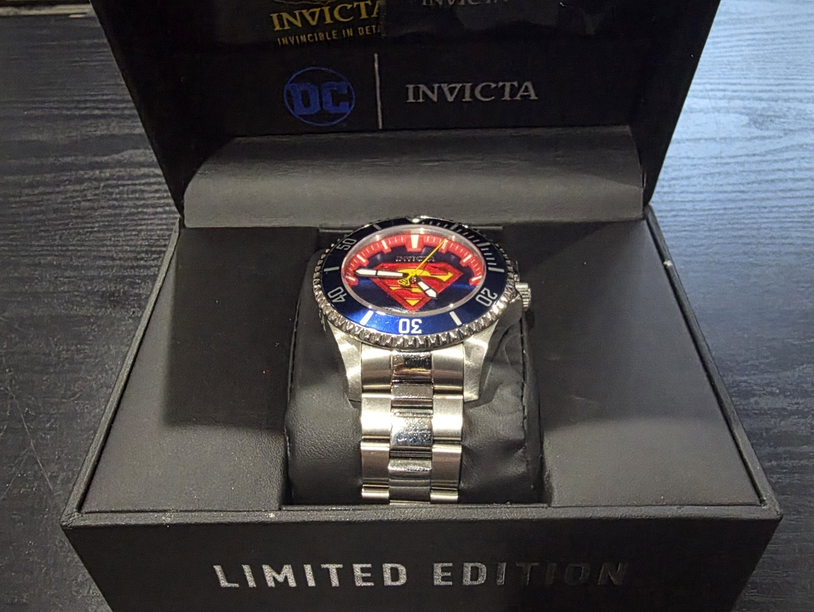 Invicta DC Comics Superman 26896 Limited Edition Automatic Watch – Full Kit