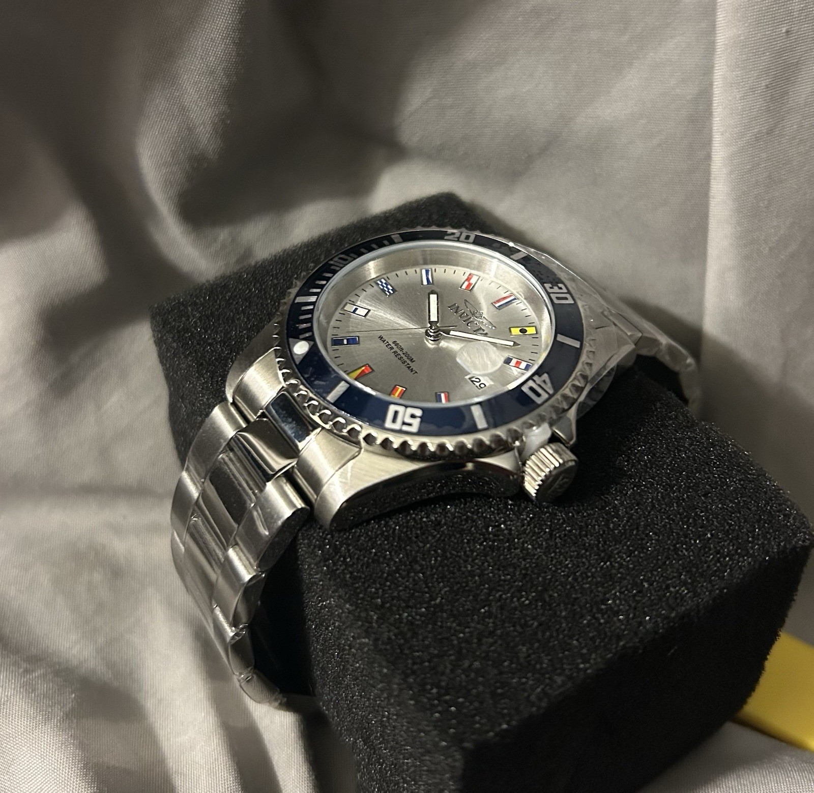 Invicta Pro Diver Men’s 40mm Watch Model #49885 – Features Nautical Signal Flags