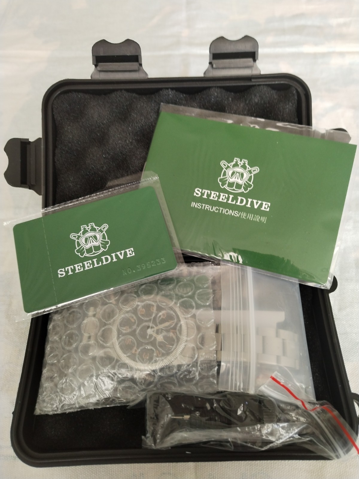 Steeldive – Steelflier Quartz Pilot Watch With Sapphire Crystal.