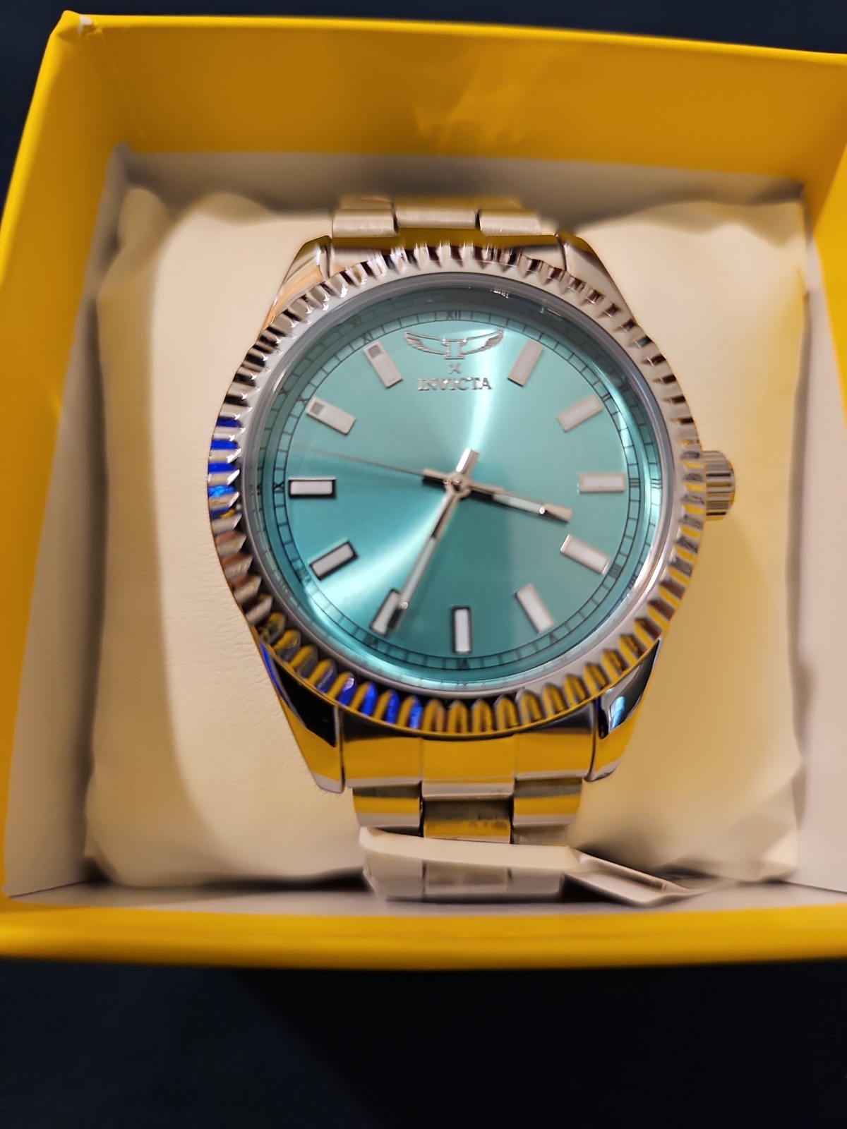 Invicta 70049