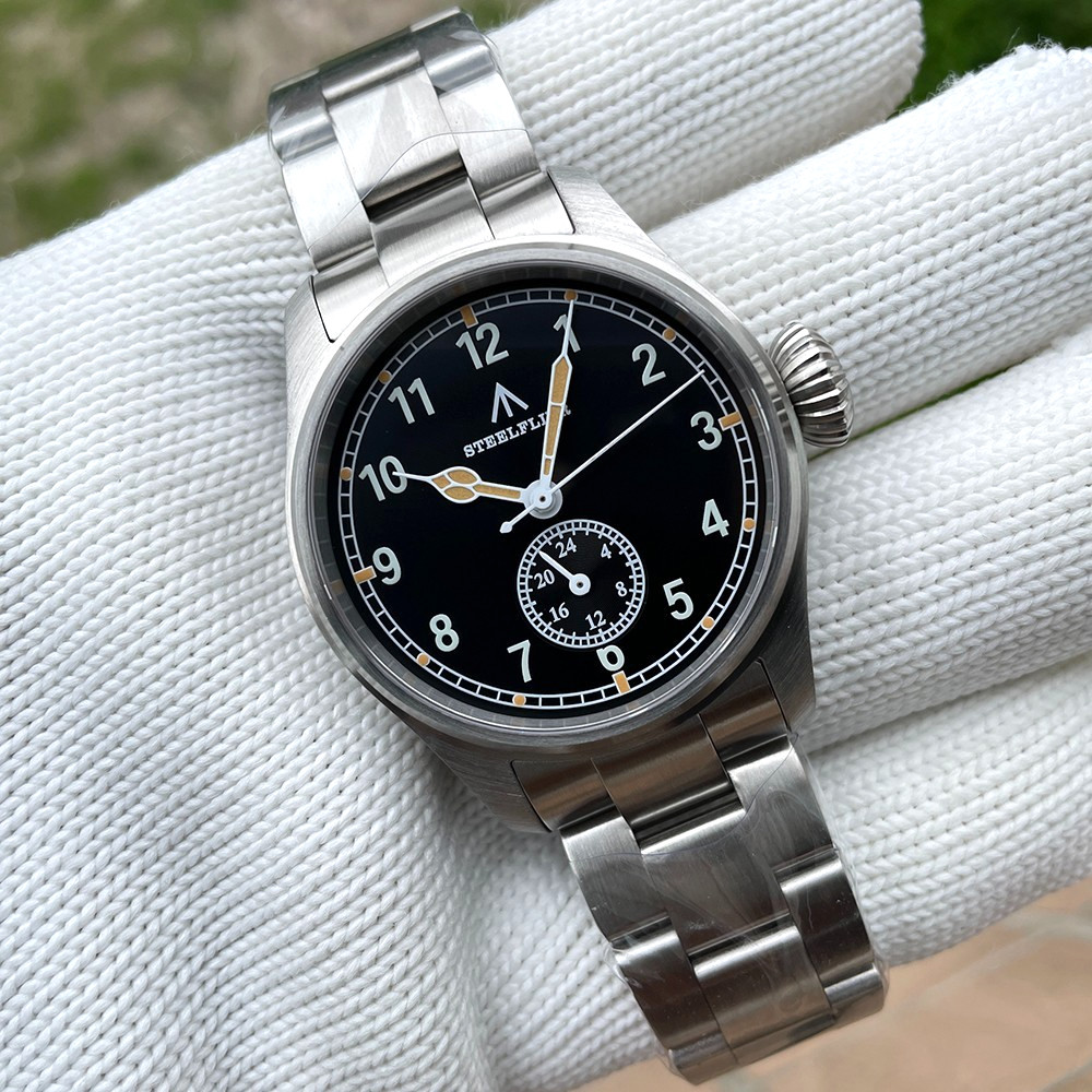 39MM STEELFLIER Quartz Pilot Men’s Watch Sapphire 200M Waterproof Silicone NEW