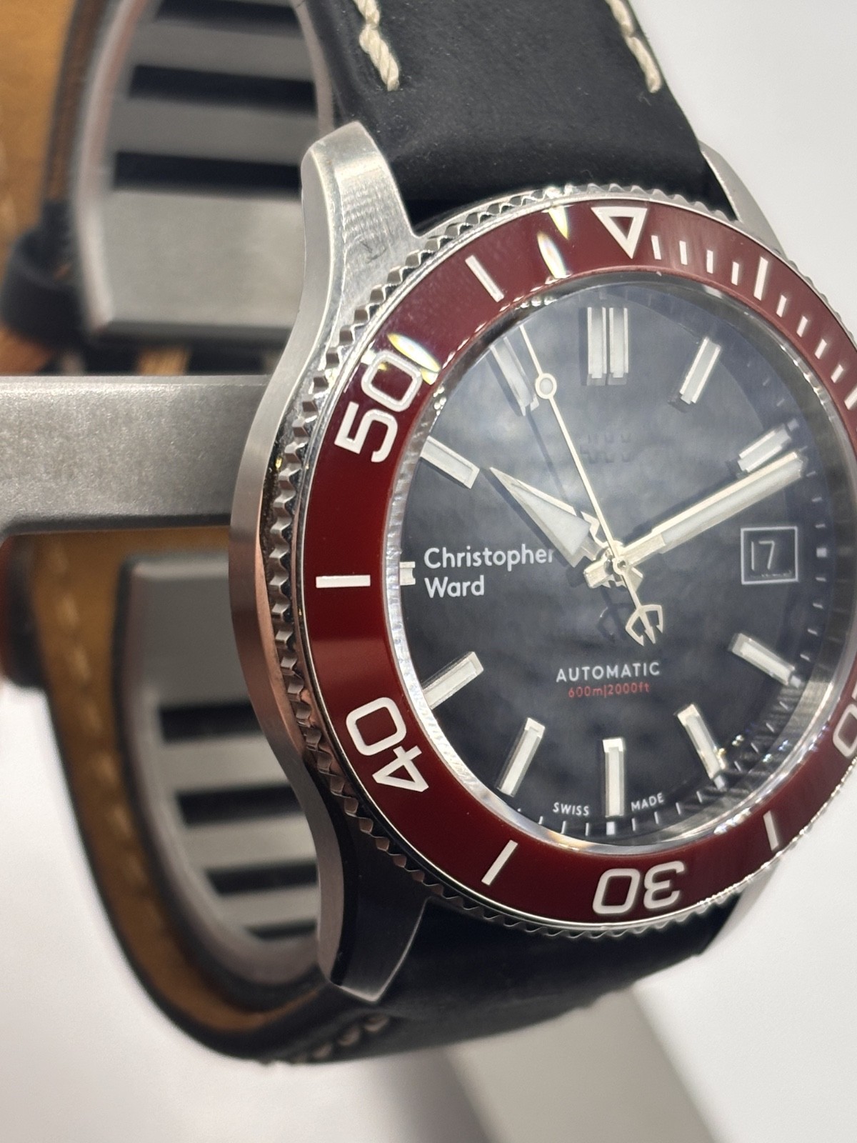 Christopher Ward C60 Trident Pro 600 Mk3 red bezel 38mm (01/2021) WH1396H