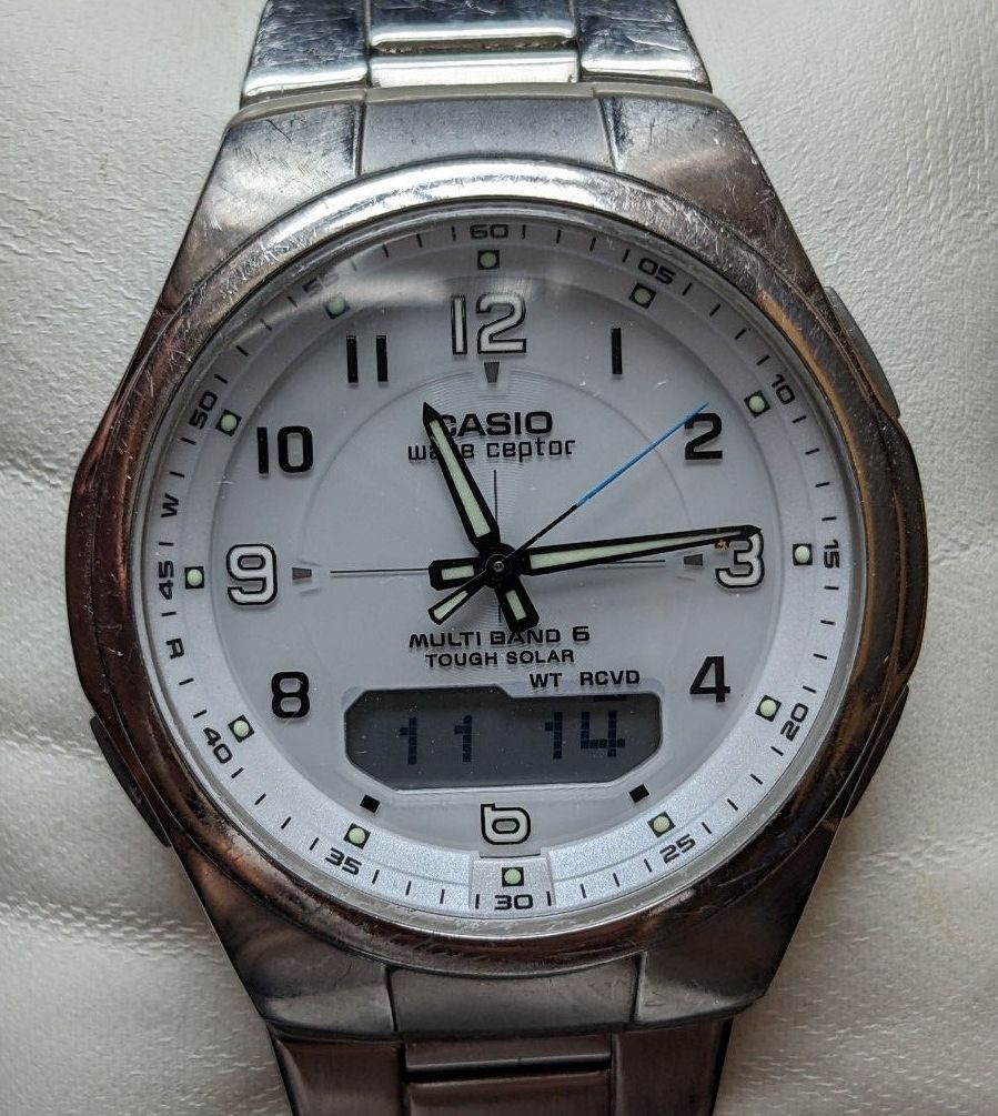 CASIO Waveceptor Radio Solar WVA M600