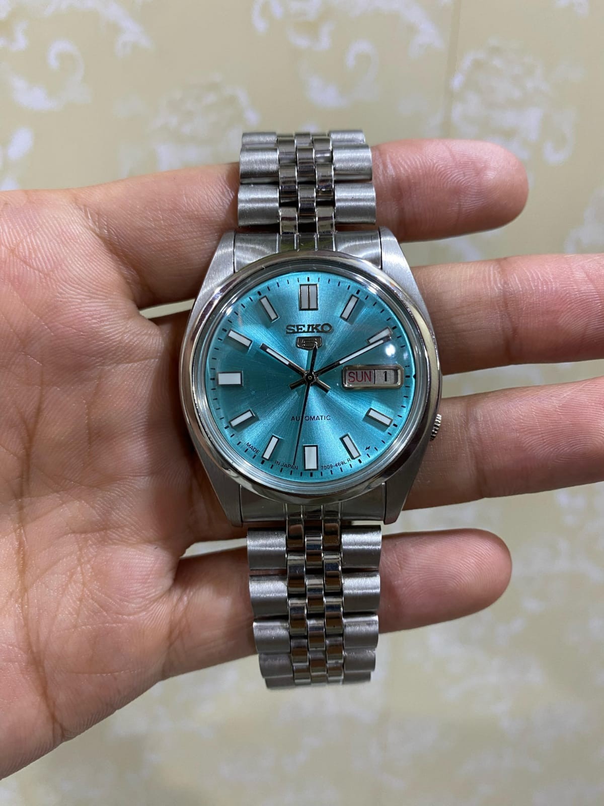 Seiko 5 Automatic Ice Blue 🧊 Dial Men’s Watch Japan Made 7009