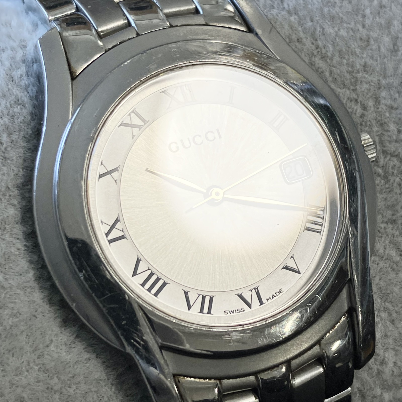 Gucci G-Class Date 5500M Quartz Silver Dial