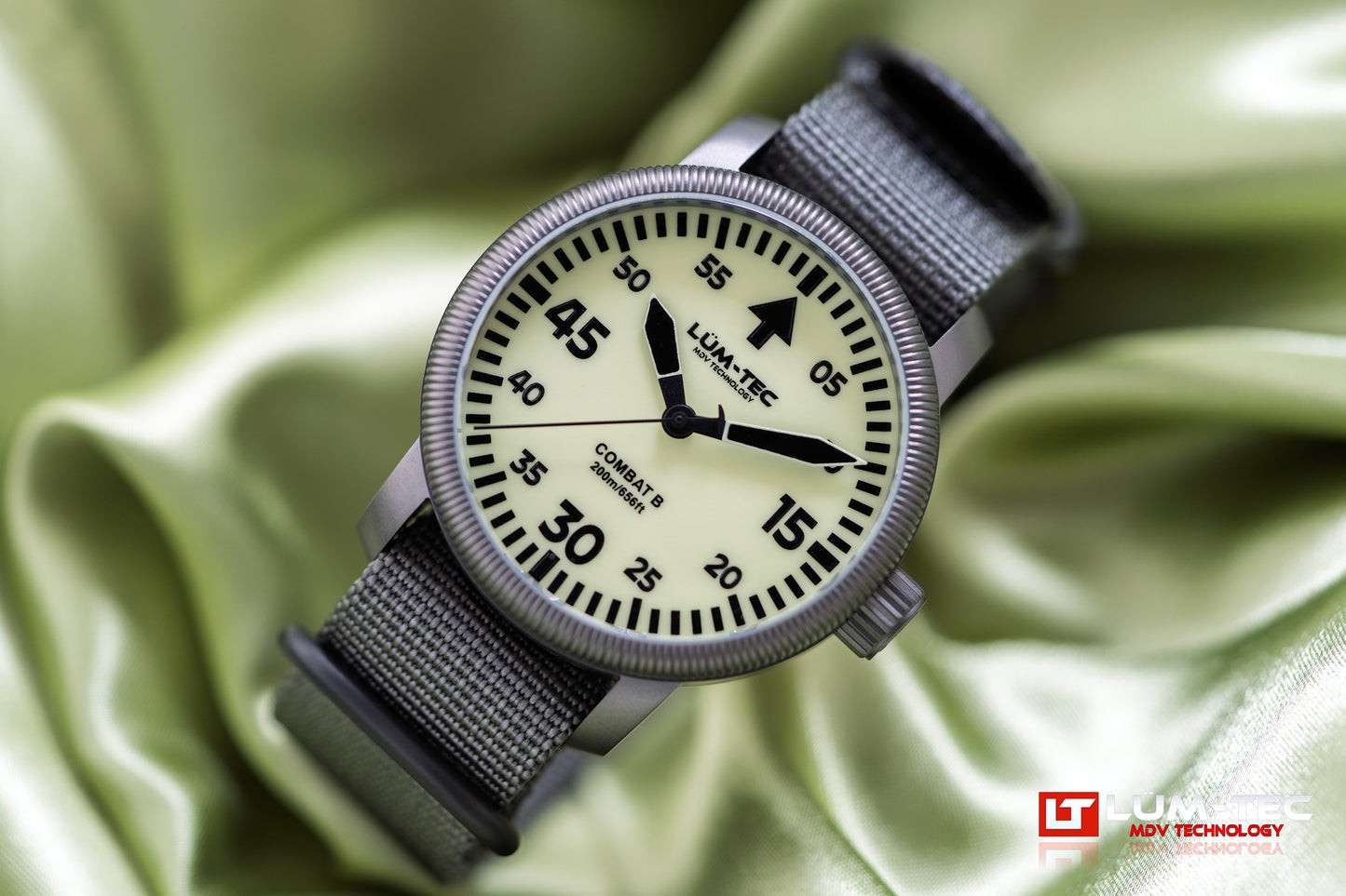Lum-Tec Mens Watch Combat B72 43mm Tan Dial X1 grade C3 Super-Luminova Lume Dial