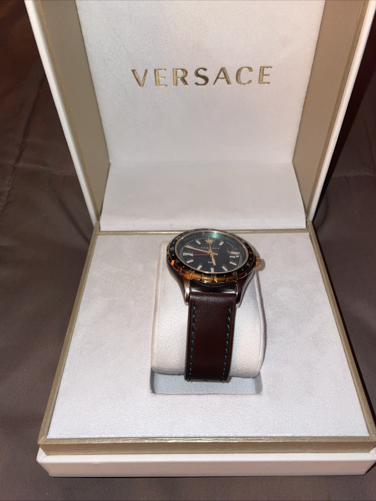 Versace Men’s Hellenyium Quartz Watch V11090017 Green Dial BRAND NEW