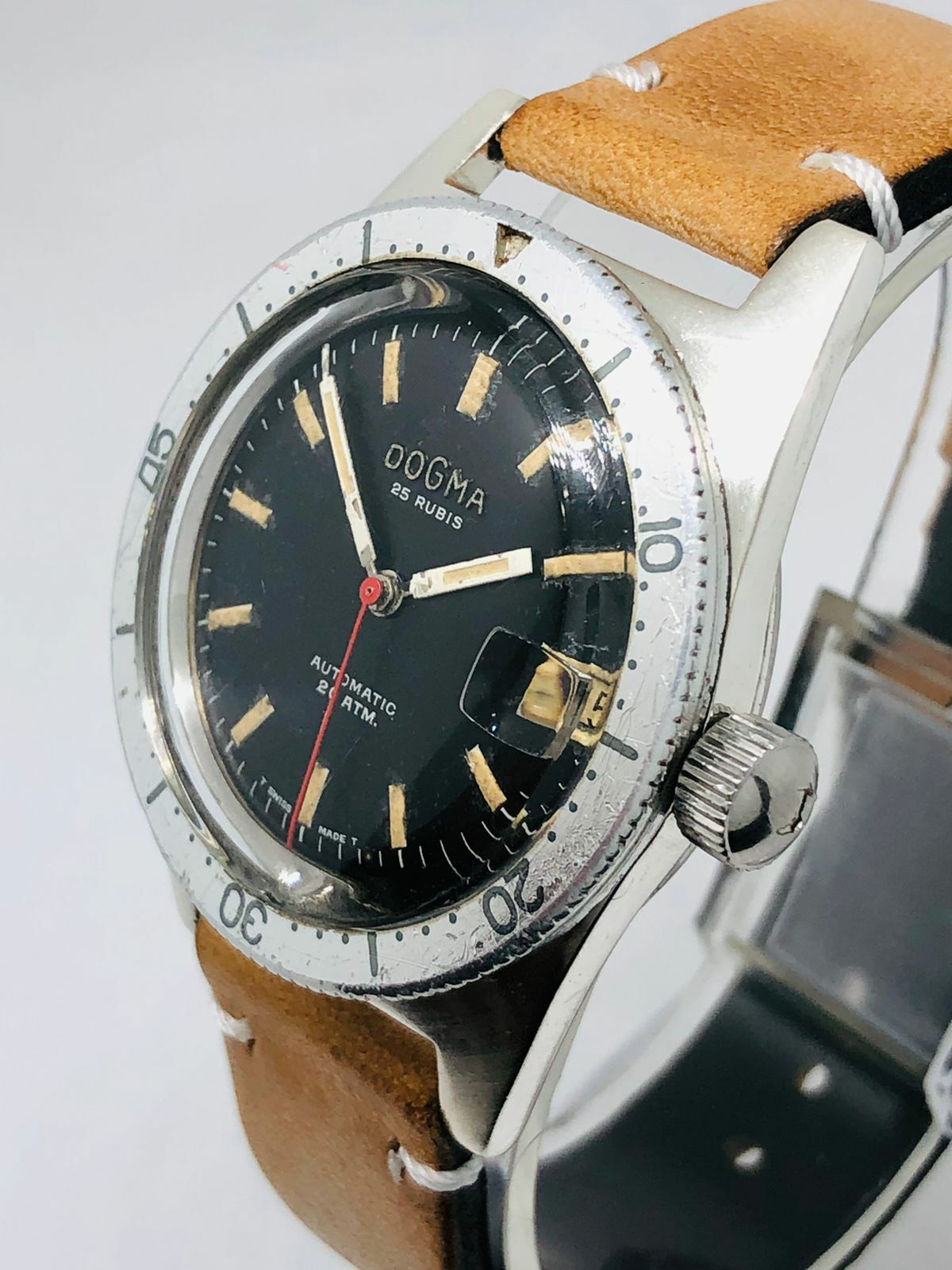RARE DOGMA DE LUX AUTOMATIC DIVER`S Ref.511301 Cal. F 4007 200m 20 ATM. CALENDAR