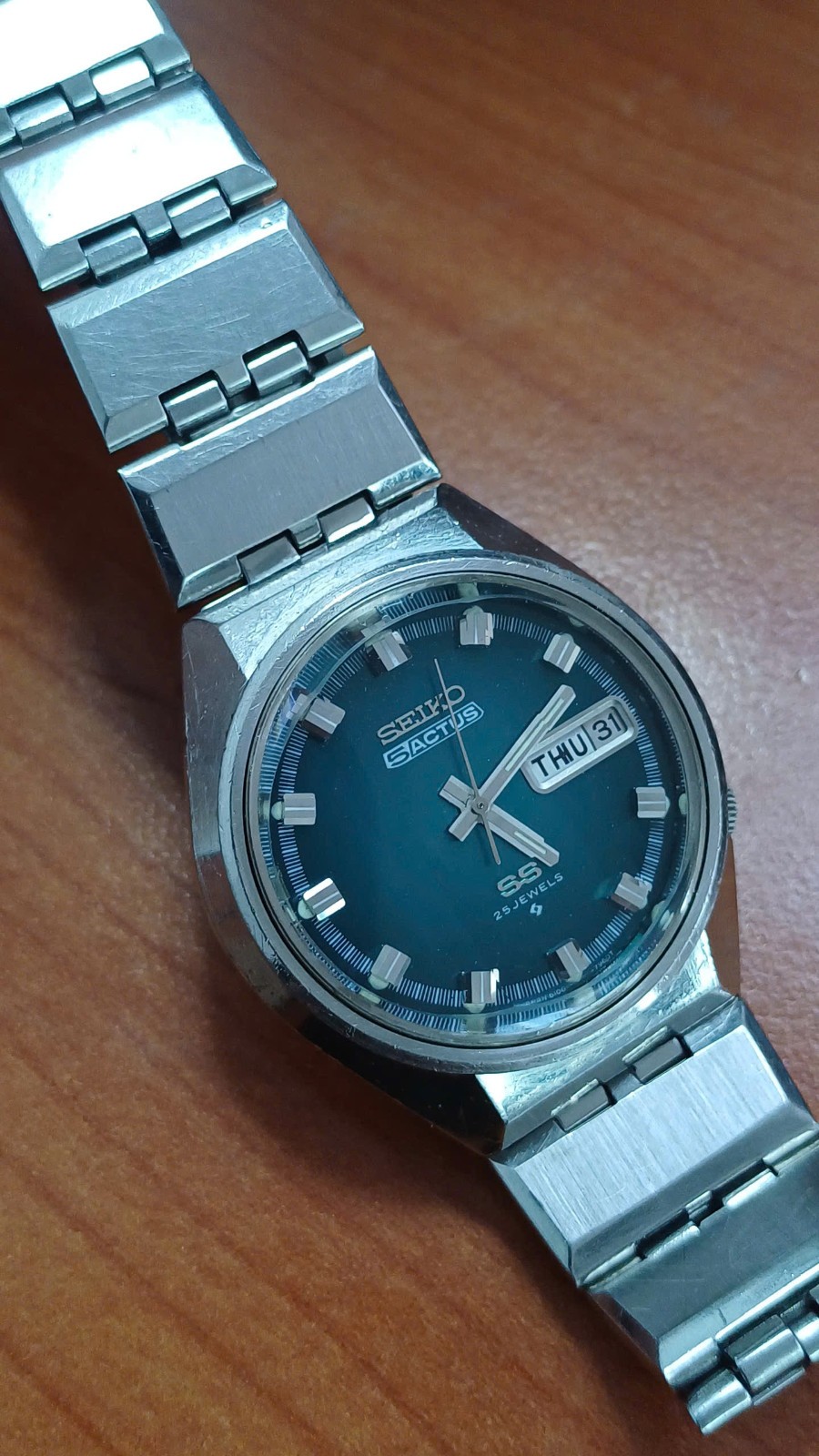 Seiko 5Actus SS 6106-7690 Gradient Blue Dial 25J Automatic (2554)