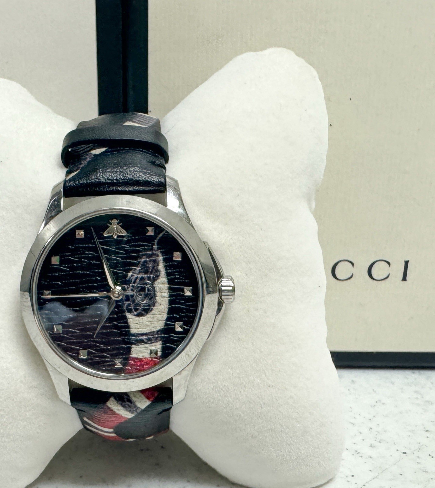 GUCCI G-Timeless Le Marche Des Merveilles Snake Watch 126.4 YA1264007A W/ Boxes!