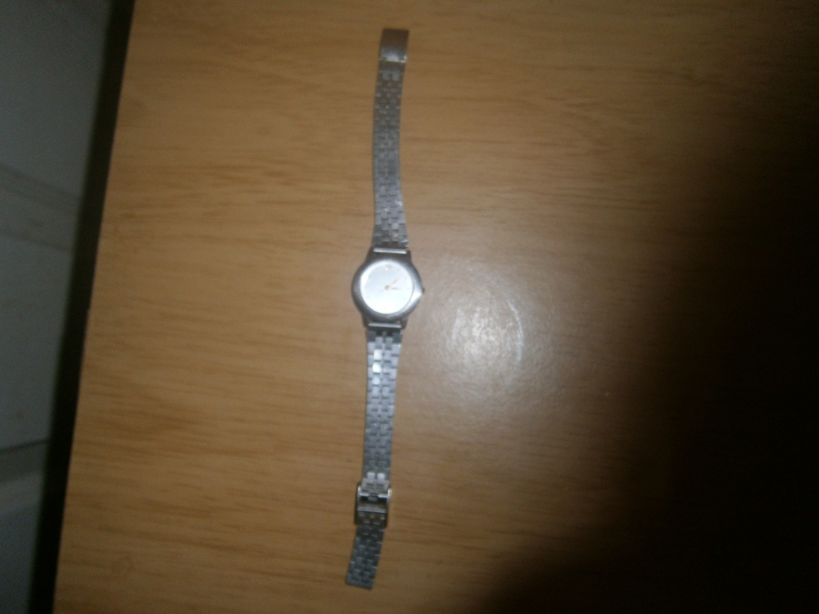Late 2000’s Marks & Spencer ladies quartz silver tone bracelet watch.20cm(E26WBb