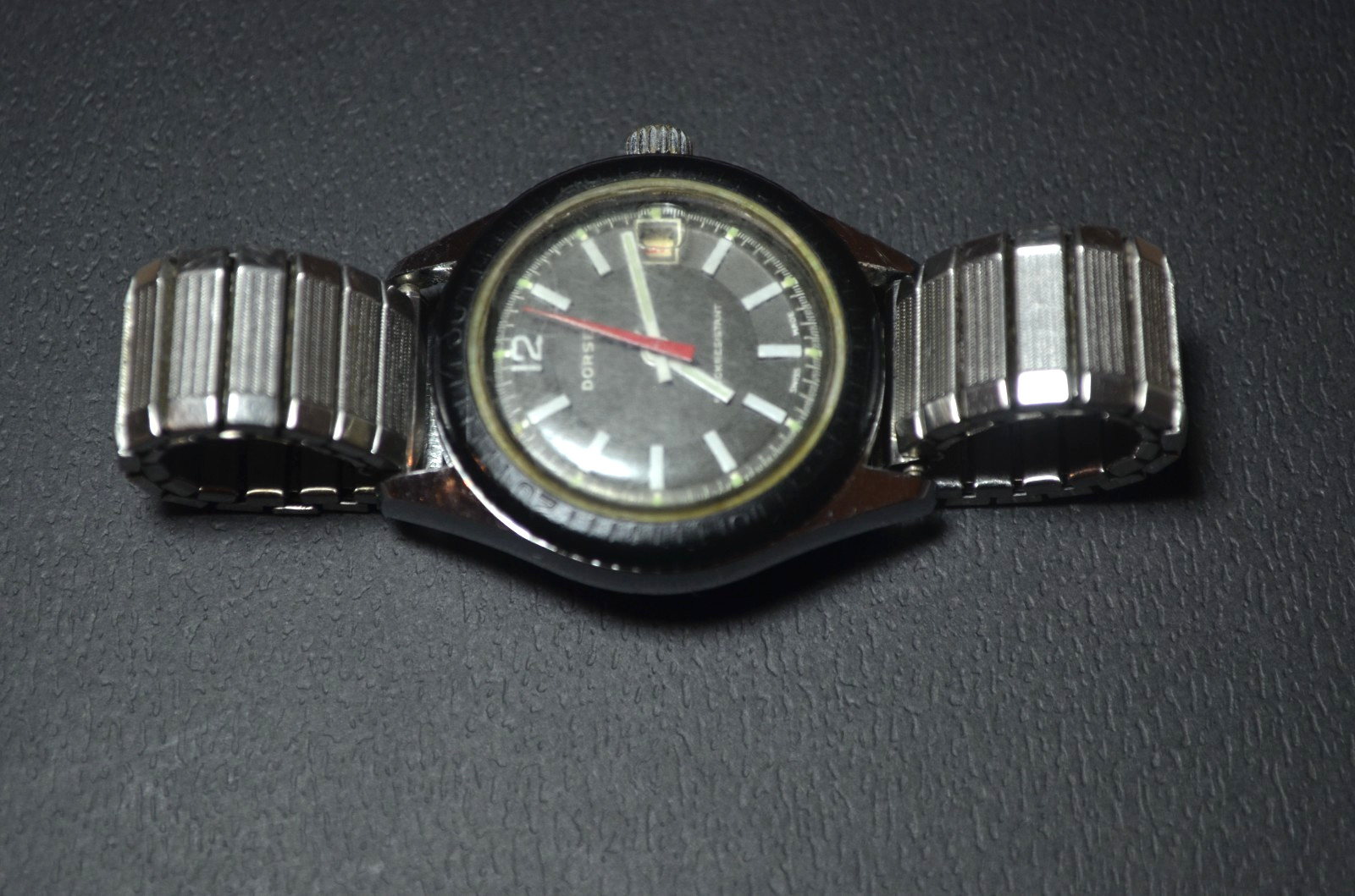 Vintage Dorset Black Dial Men’s Manual Wristwatch Swiss Chrome Plated Works