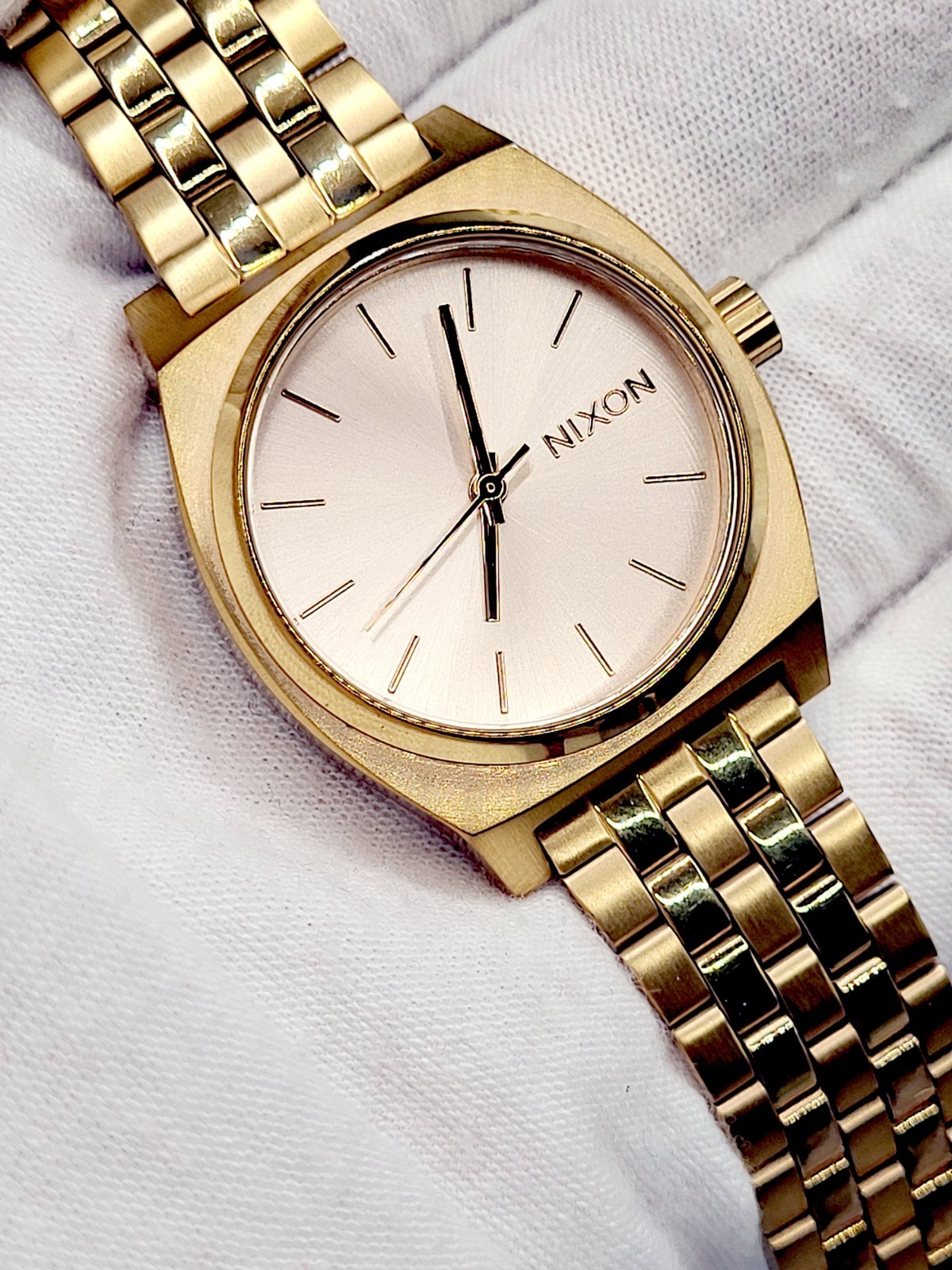 [N. MINT] 31mm Nixon Minimal Time Teller Unisex Watch Gold Tone Stainless Steel