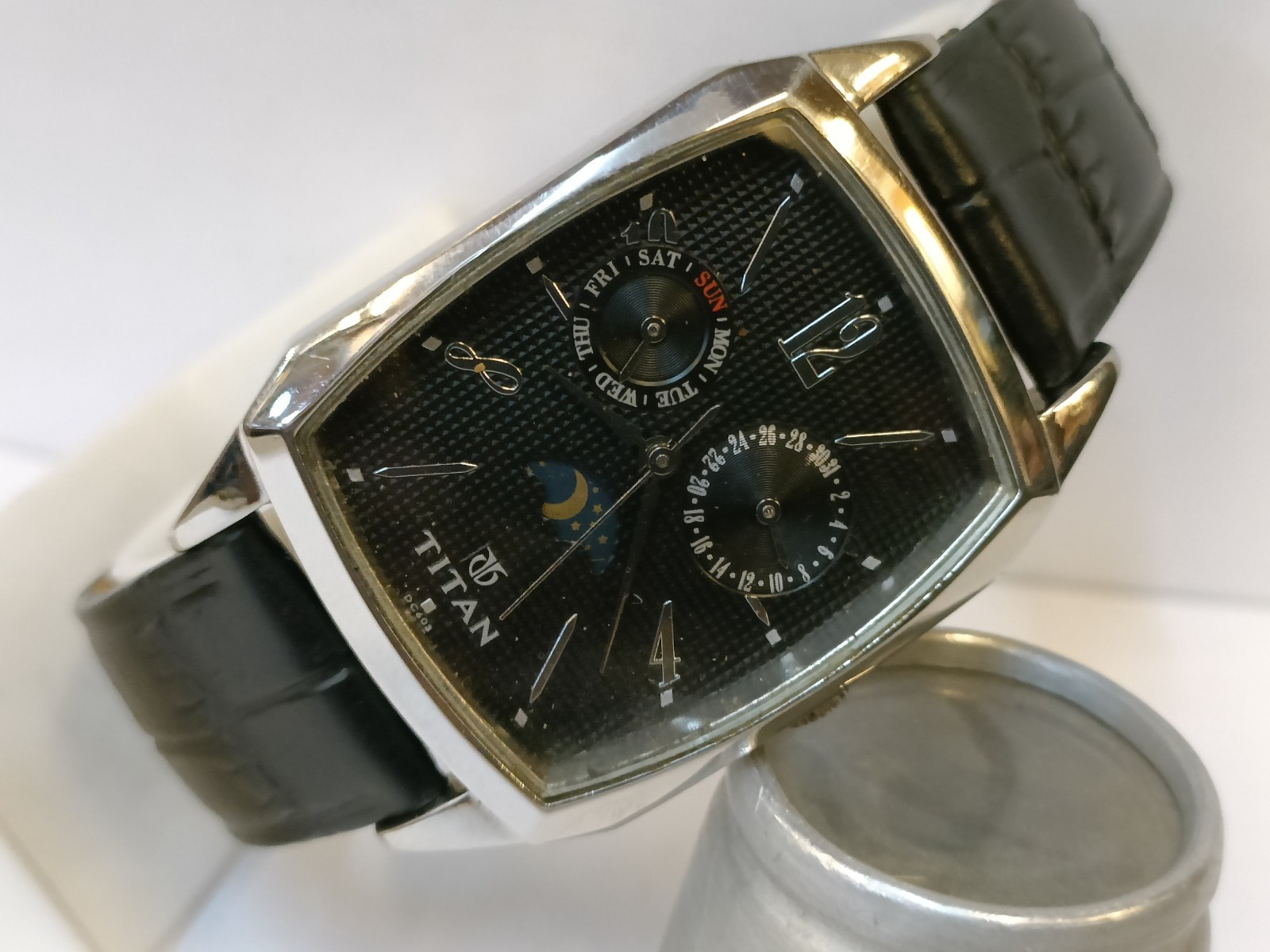 TITAN MULTIFUNCTION MOON-PHASE QUARTZ BLACK DIAL 1617SAB INDIA MEN’S WORKING