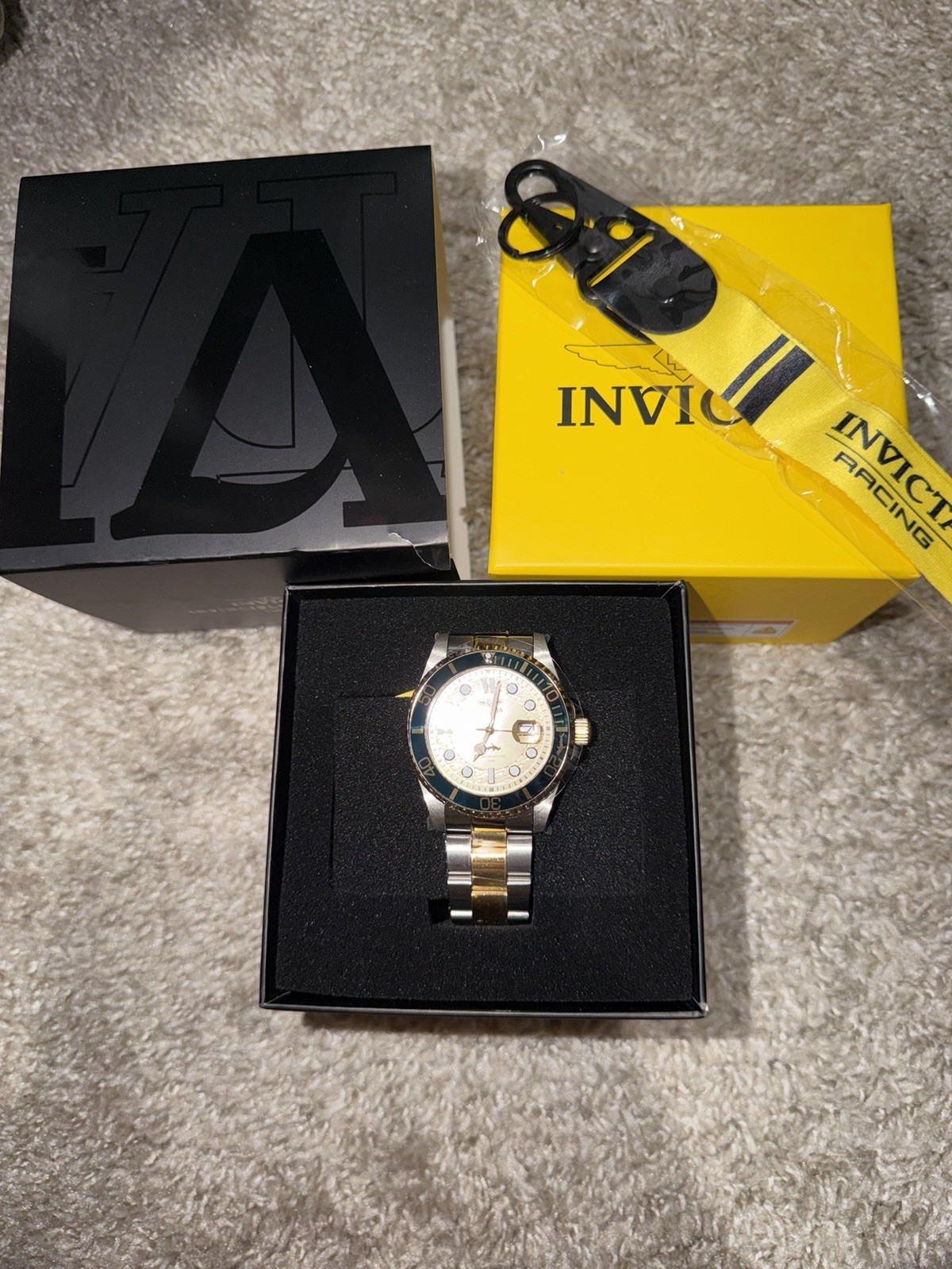 Invicta Pro Diver currentwave -30022