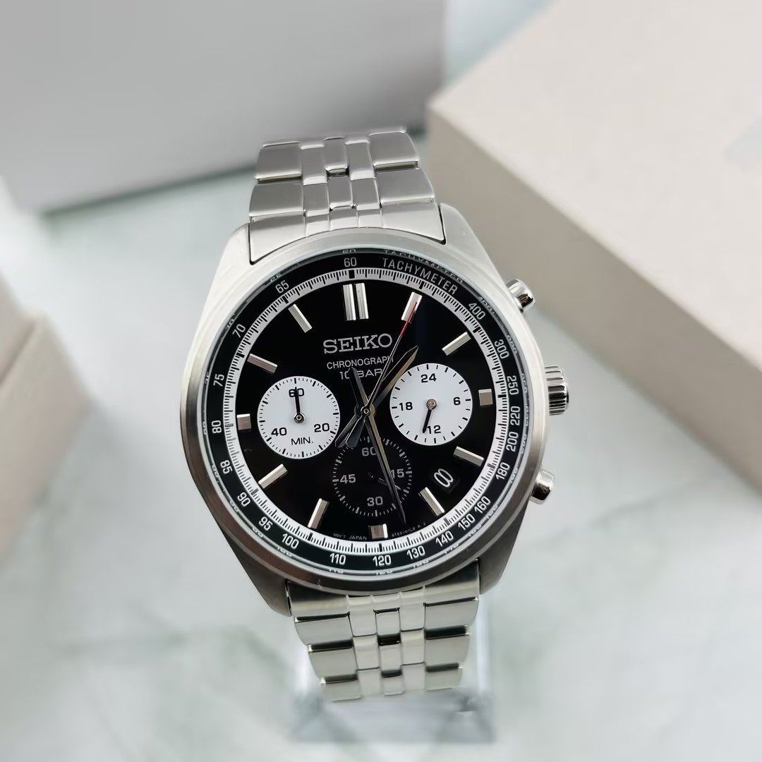 Seiko Essentials Men’s SSB429 Chronograph Quartz Watch Black Dial 41.5mm New