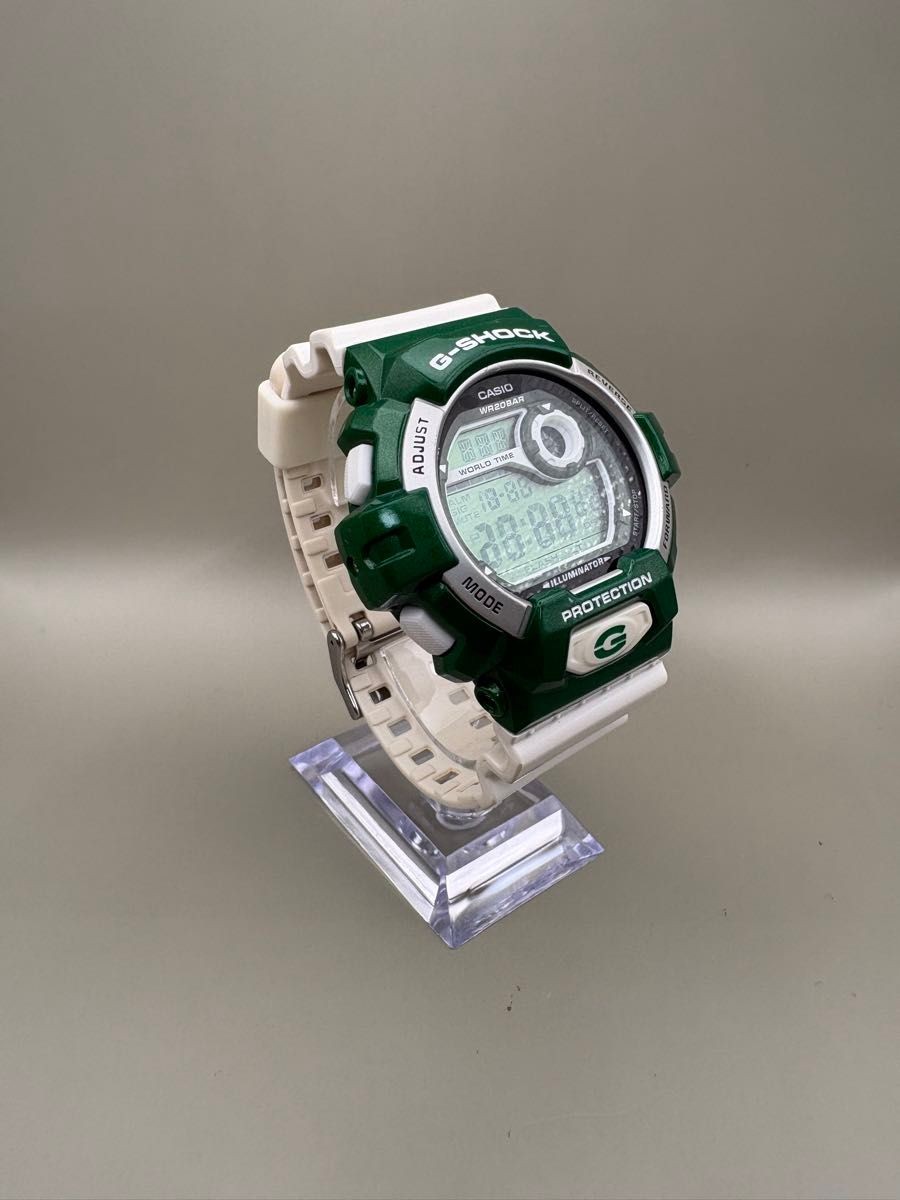 Excellent condition new battery CASIO G SHOCK G 8900CS Crazy Colors Green x Whit