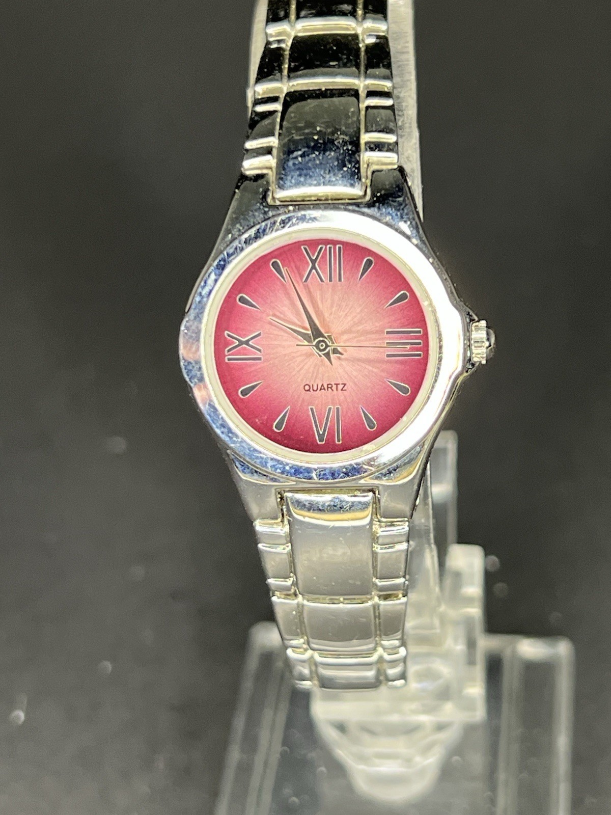 Gen W Women’s 28mm Silver Case Pink Dial NEW BATTERY Solid Link Bracelet (530)