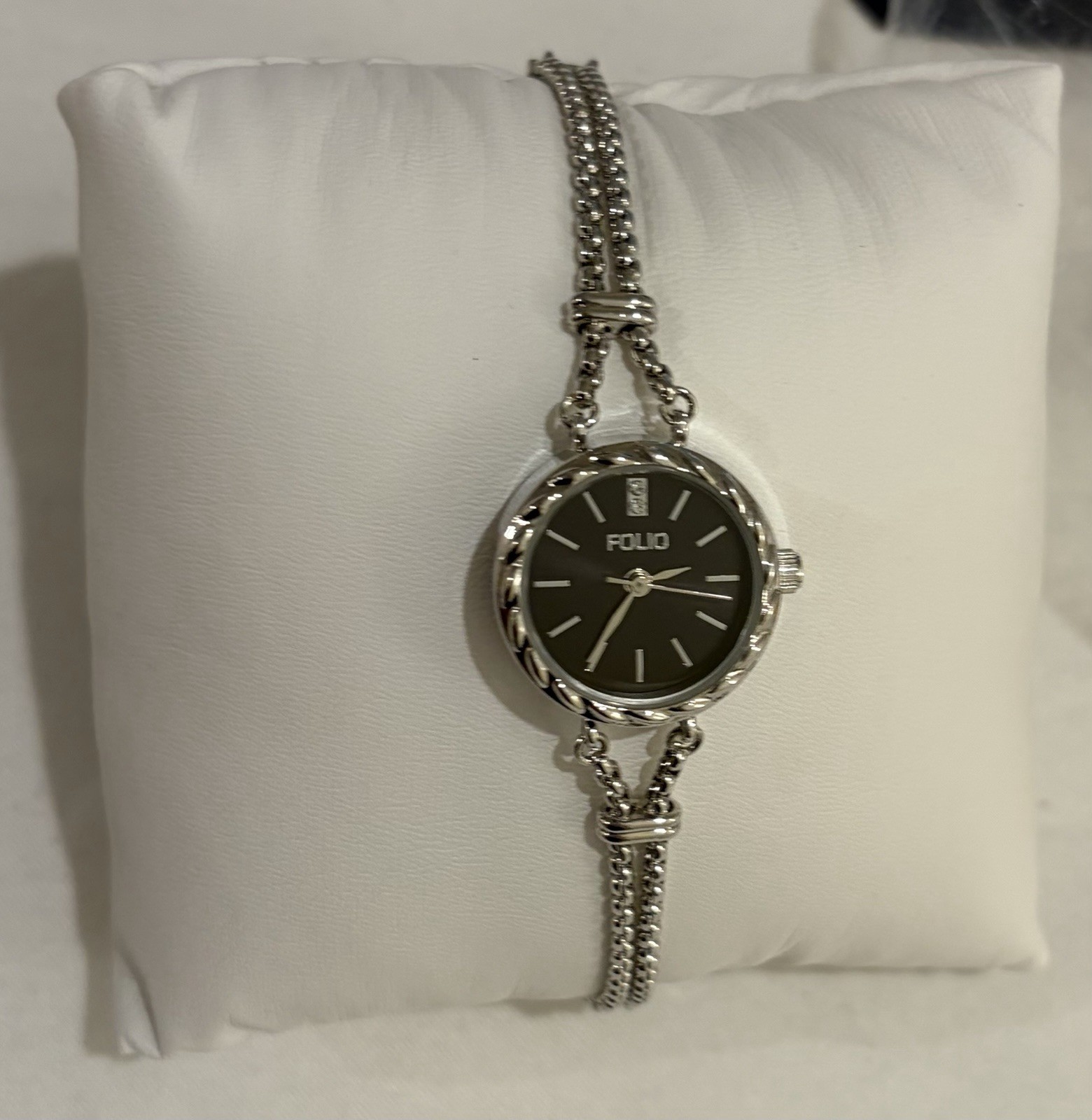 Folio Women Quartz Watch Silver Tone Band Multiple Chain Closure Bracelet Runs