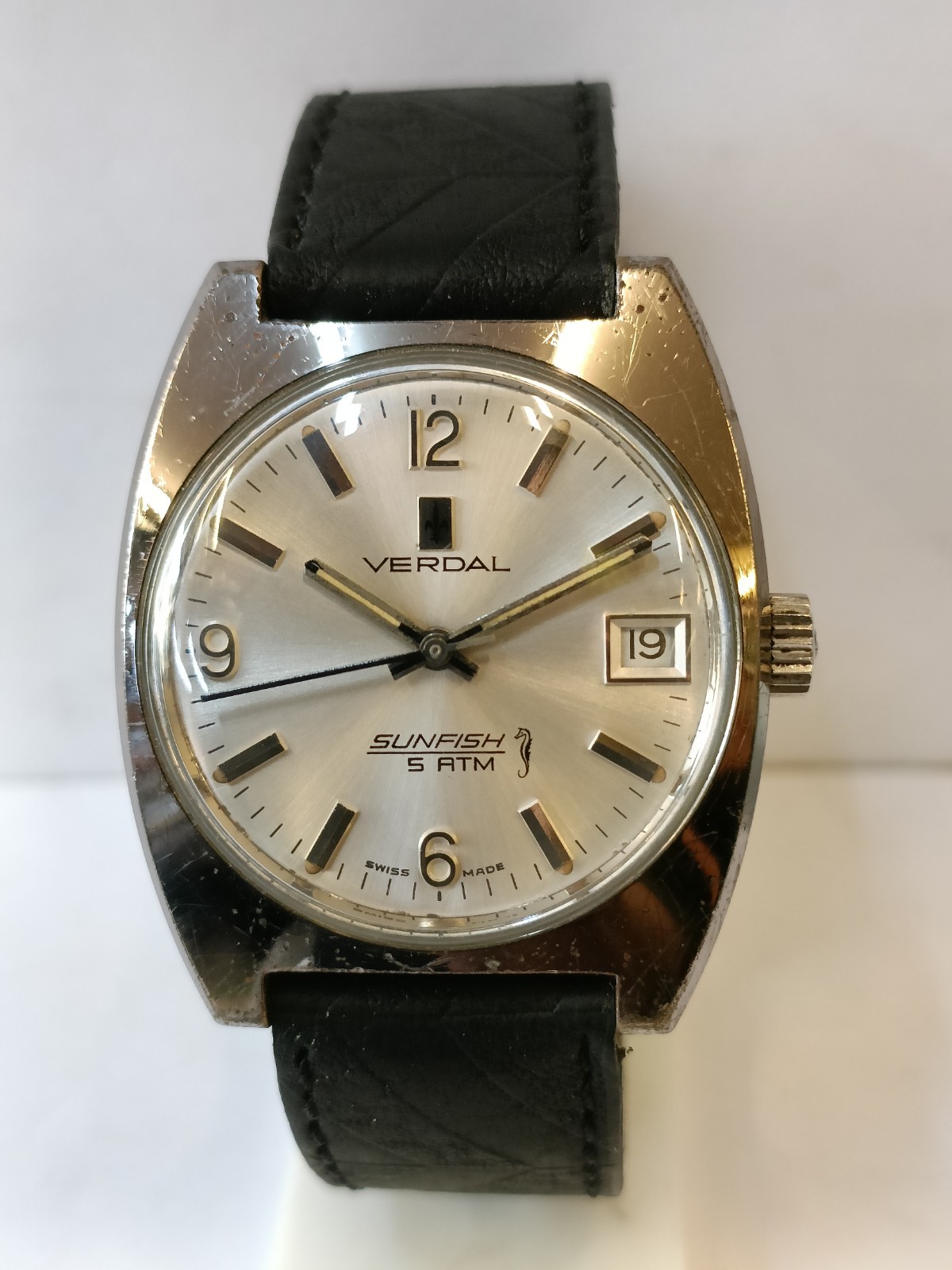 VERDAL SUNFISH 17J WINDING SILVER DIAL 4229 SWISS MEN’S WORKING CONDITION