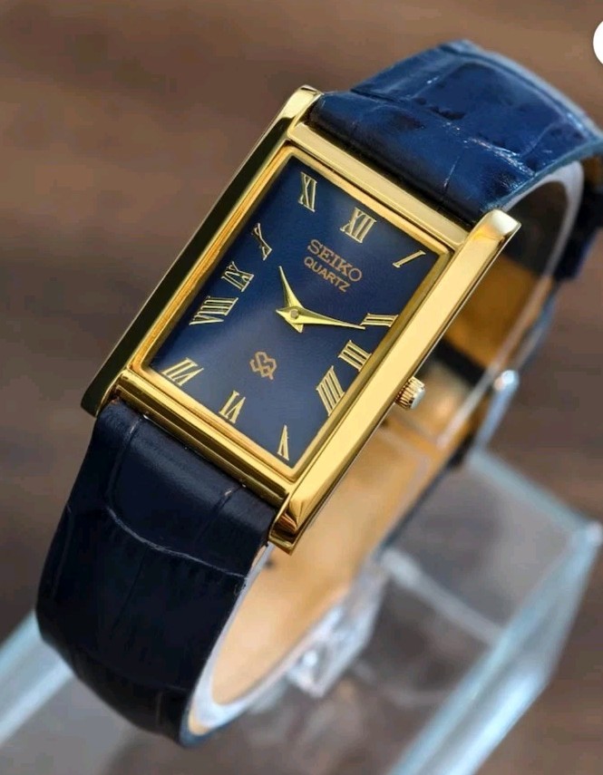 Vintage Seiko Slim Tank Mens Wristwatch Black Dial Japanese 90s Watch