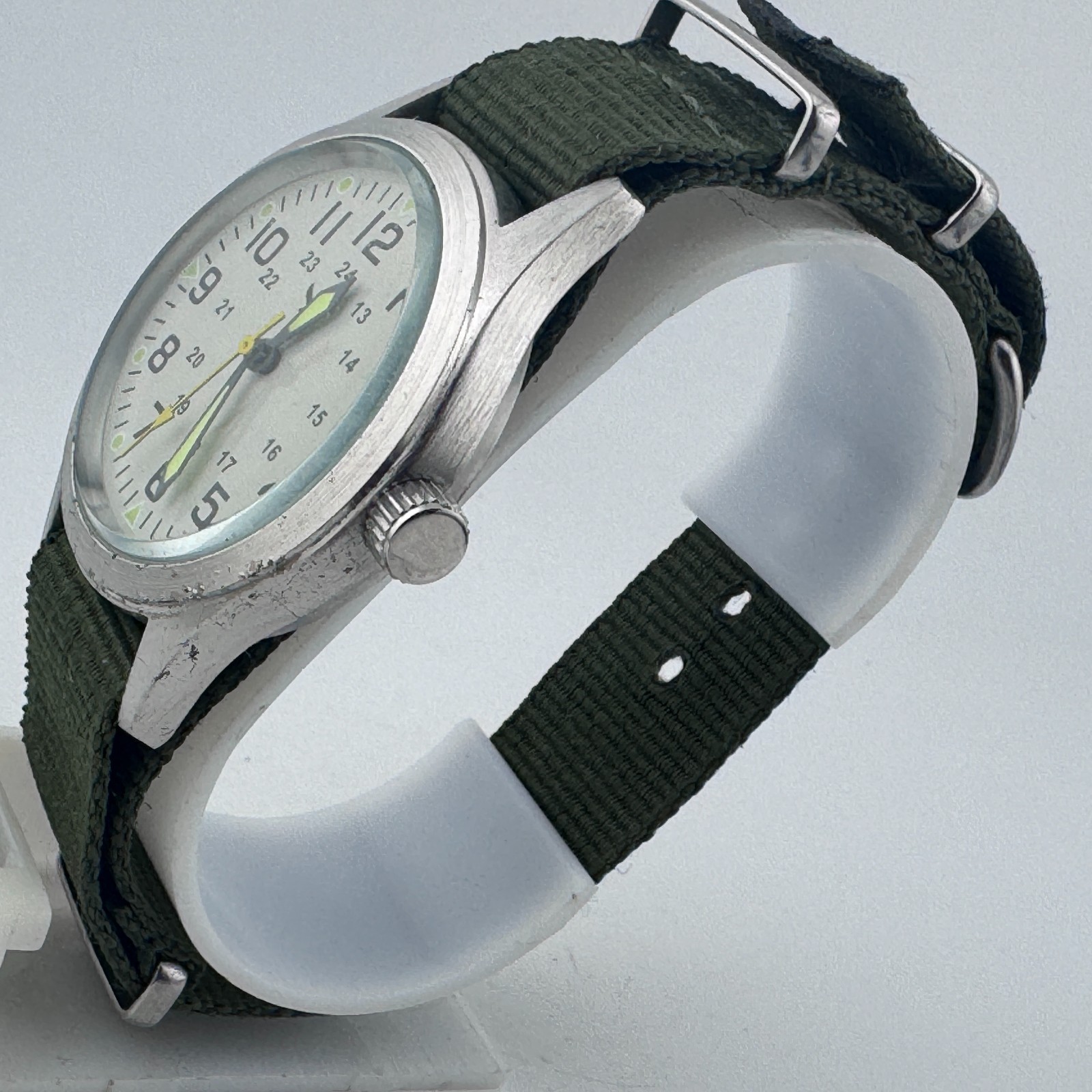 American Eagle Quartz Watch Unisex Silver Military Dial Nylon Analog New Battery