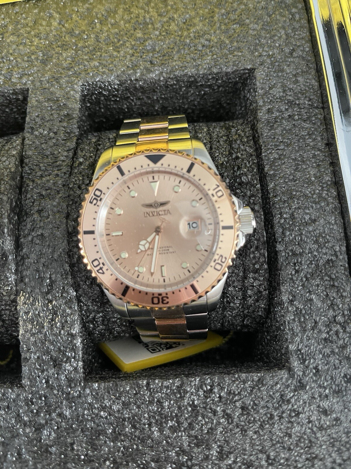 Invicta Pro diver Watch Bundle With Tags, Box And Warranty Cards