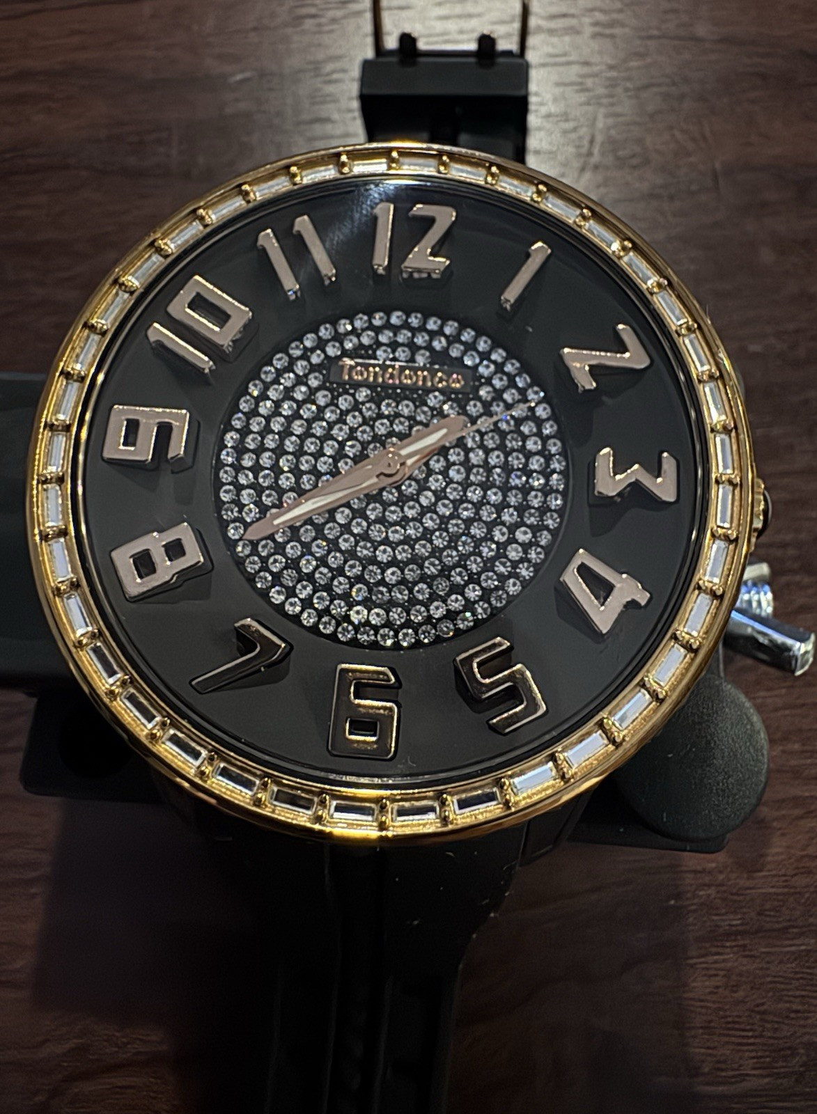 Tendence Gulliver Quartz Black Dial Black Rubber Band Gold/Black Case