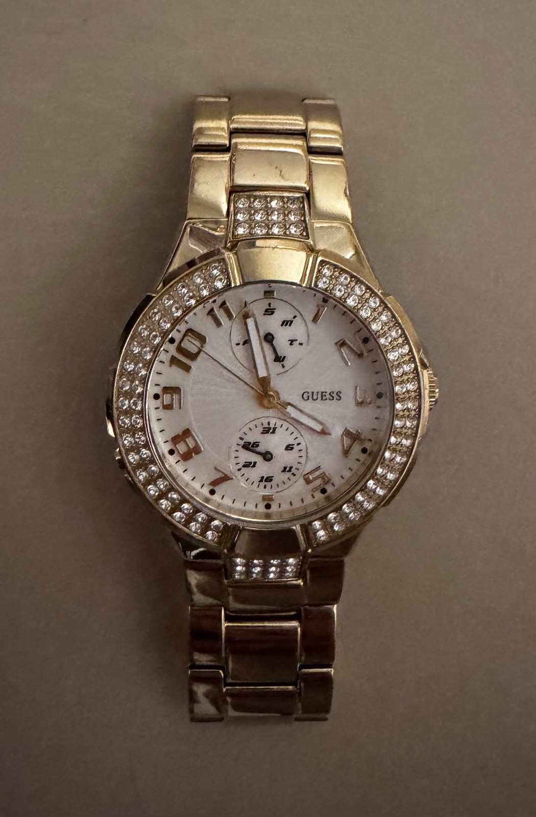 Guess Women Watch-50 Meters/165 Feet Steel Japan Movt I16540L1(Working)